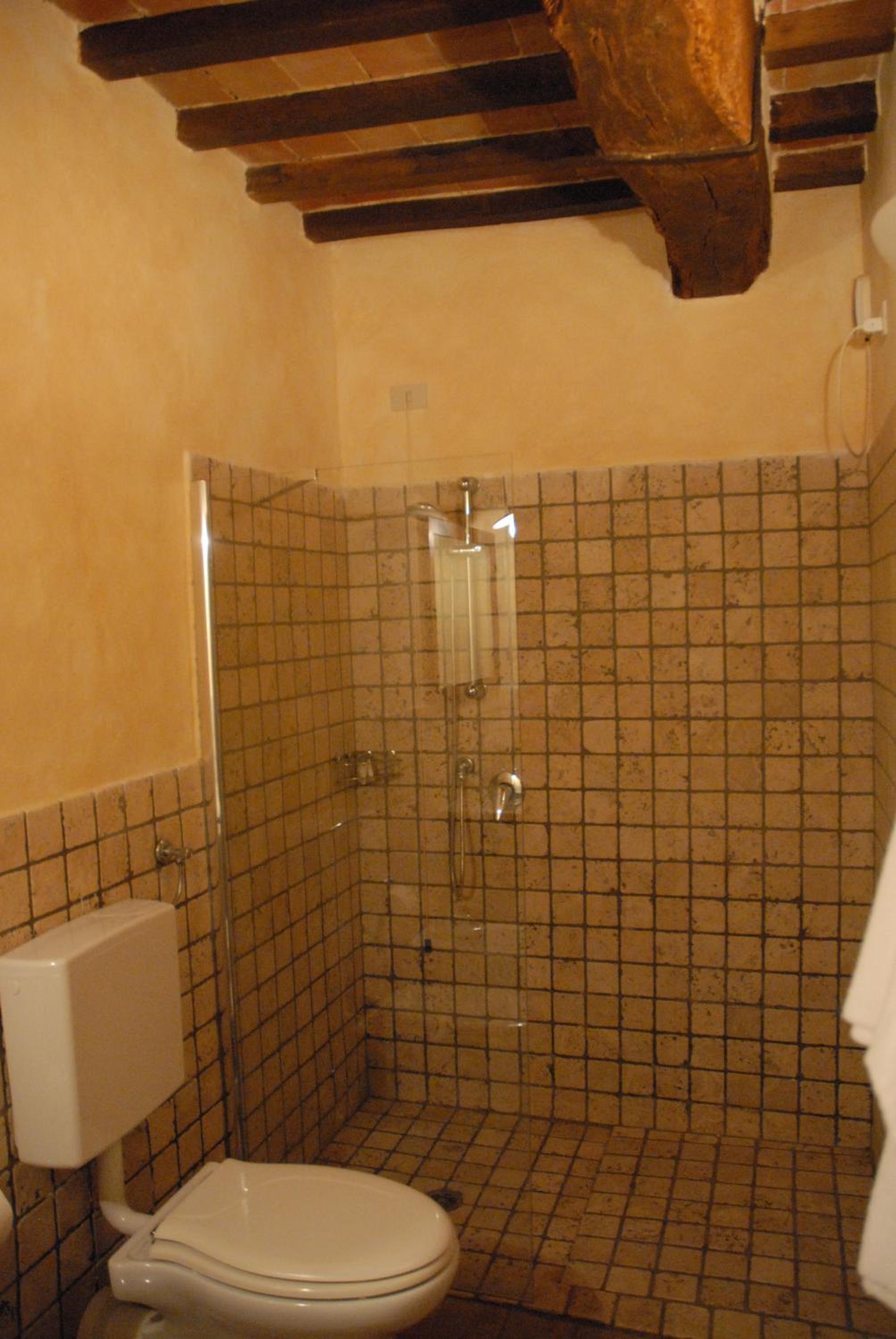 Double Room - Photo 13