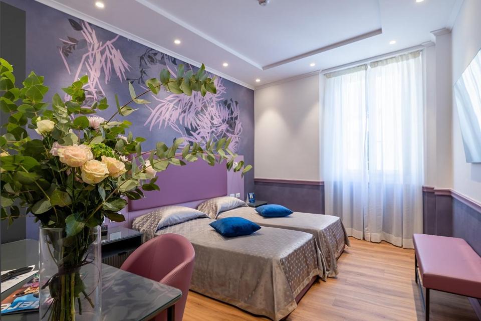 Family Room (2 Adults + 2 Children)