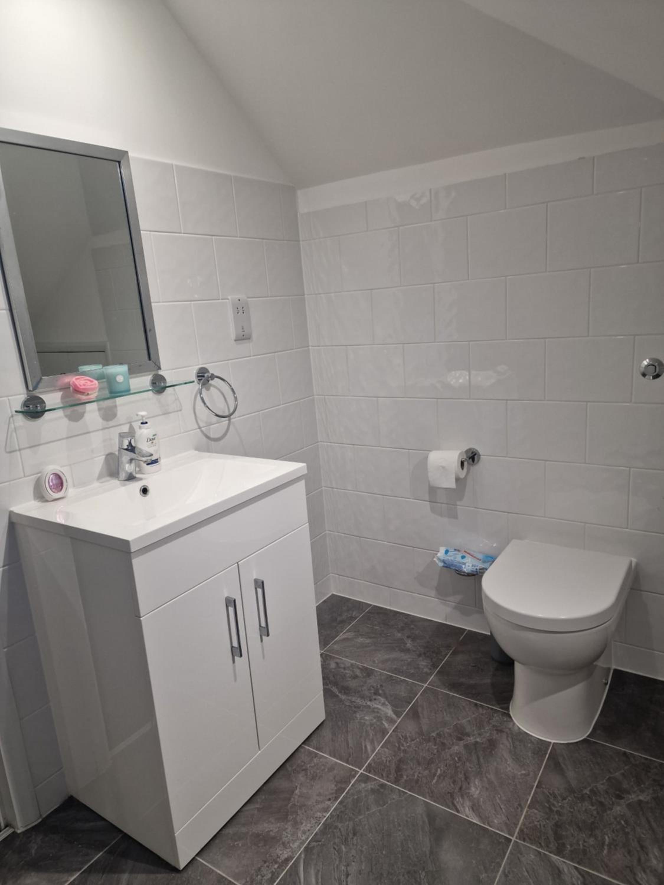 Double Room With Private Bathroom photo 3