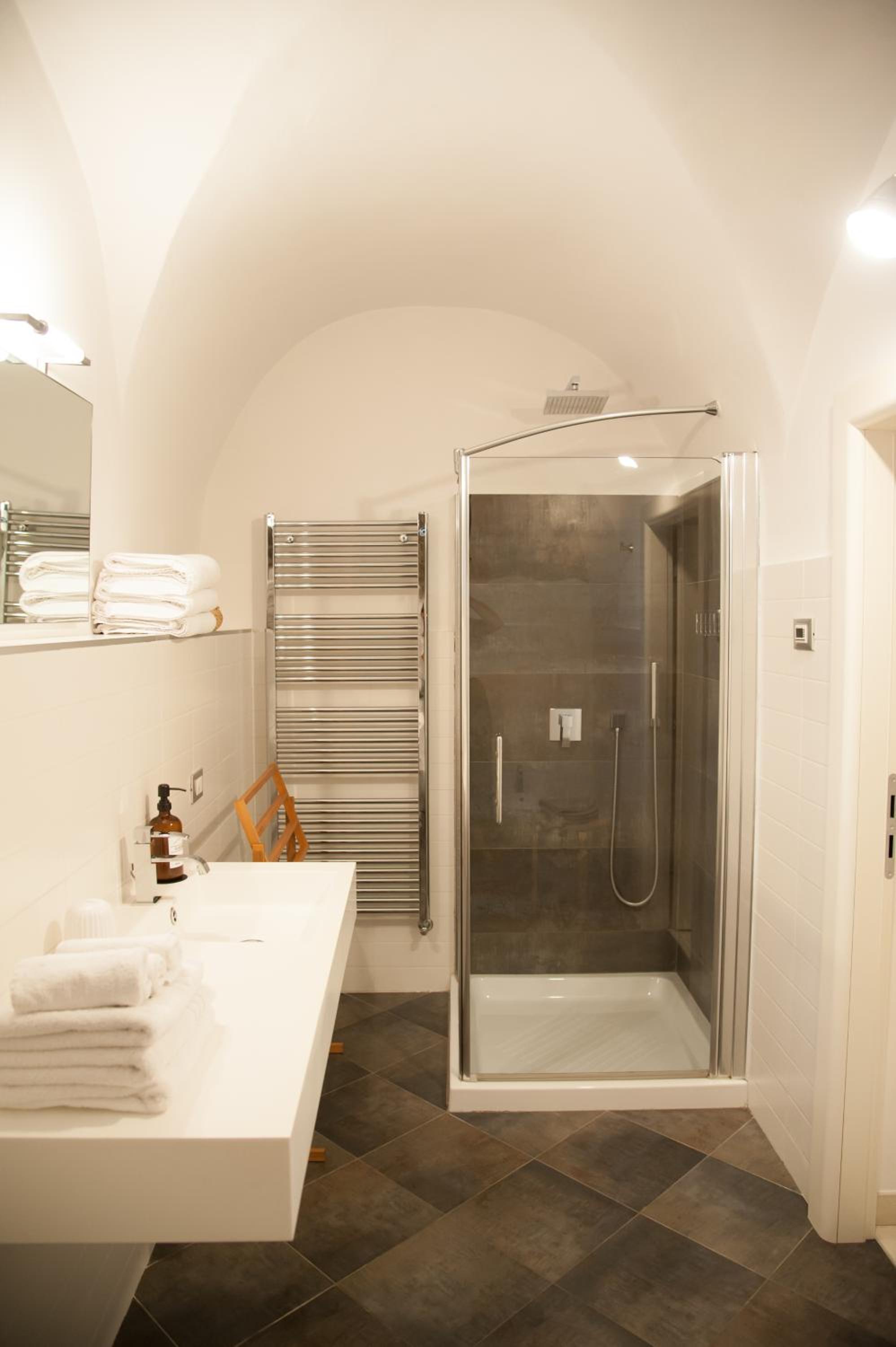 Apartment - Ground Floor photo 3