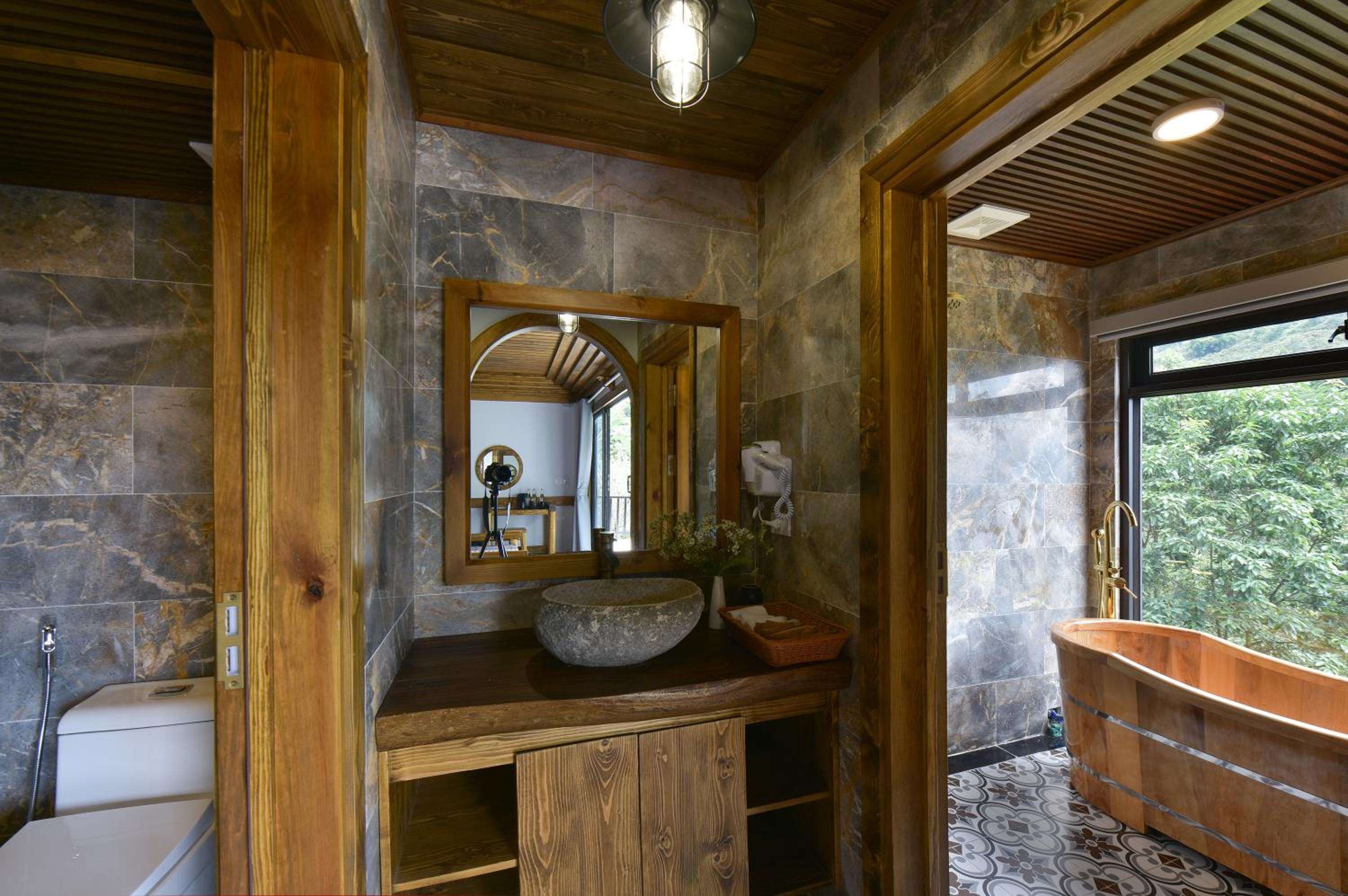 King Room with Mountain View - Photo 8
