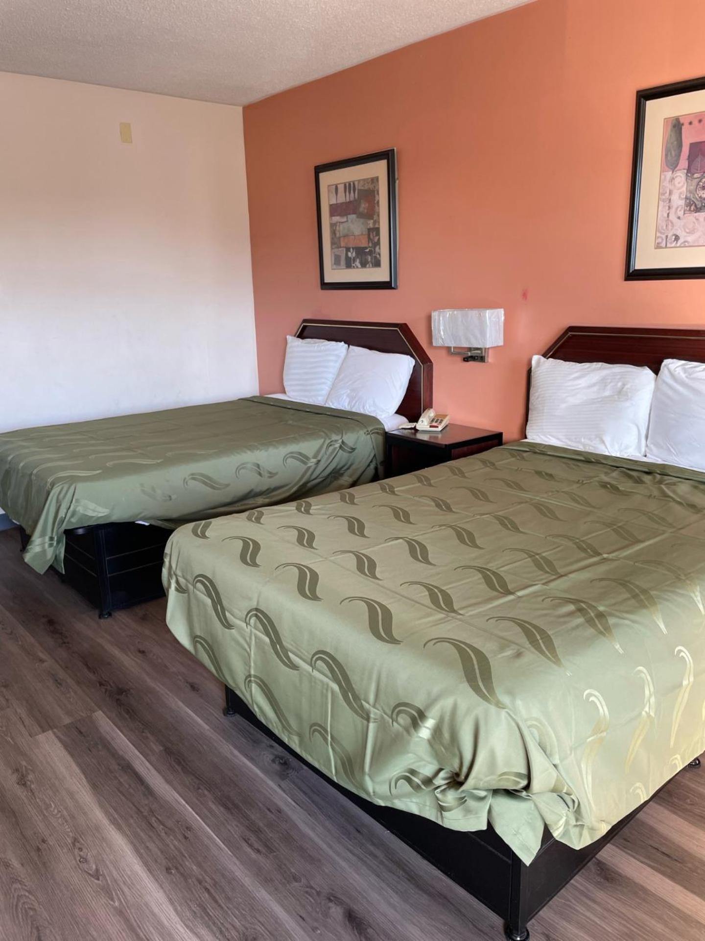 Double or Twin Room with Private Bathroom - Photo 1