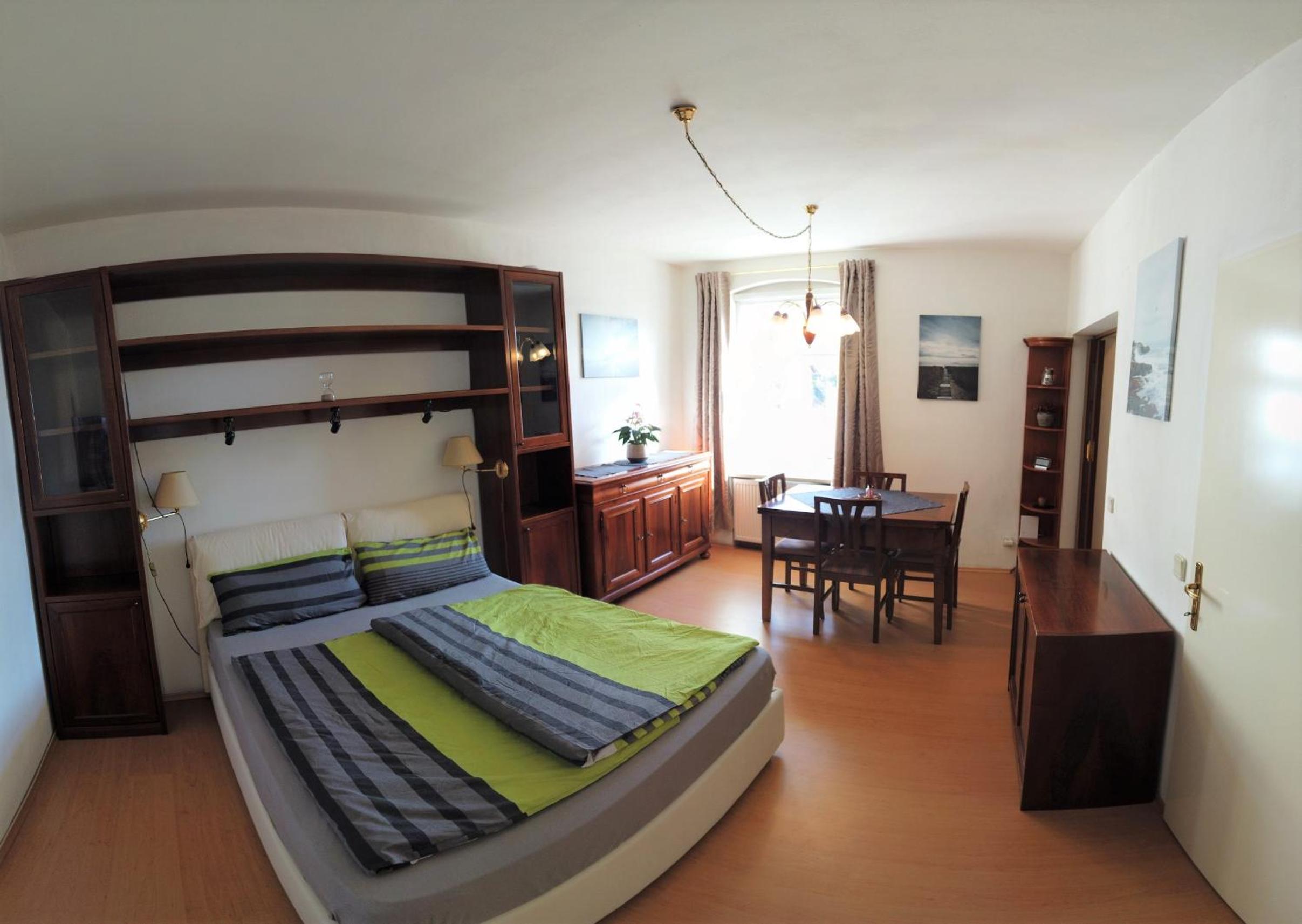 One-Bedroom Apartment photo 2