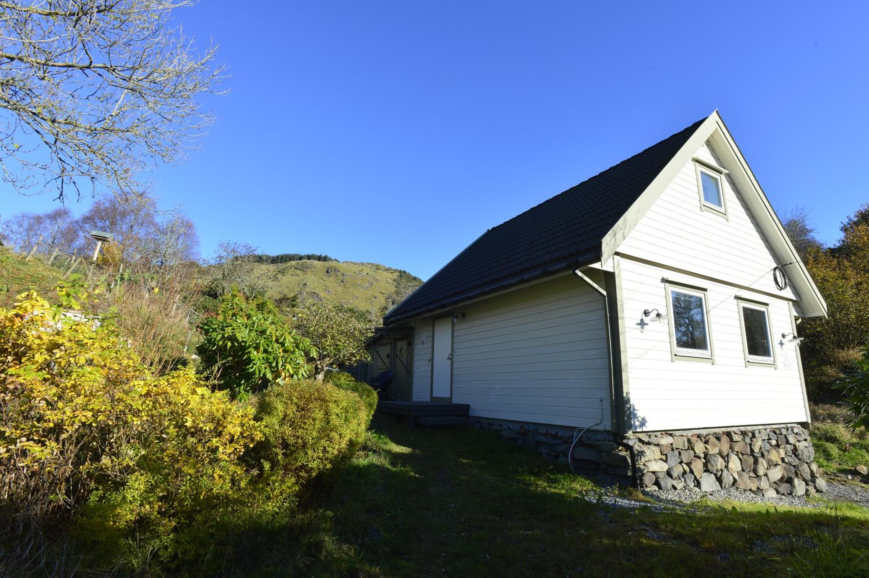 One-Bedroom House - Photo 4