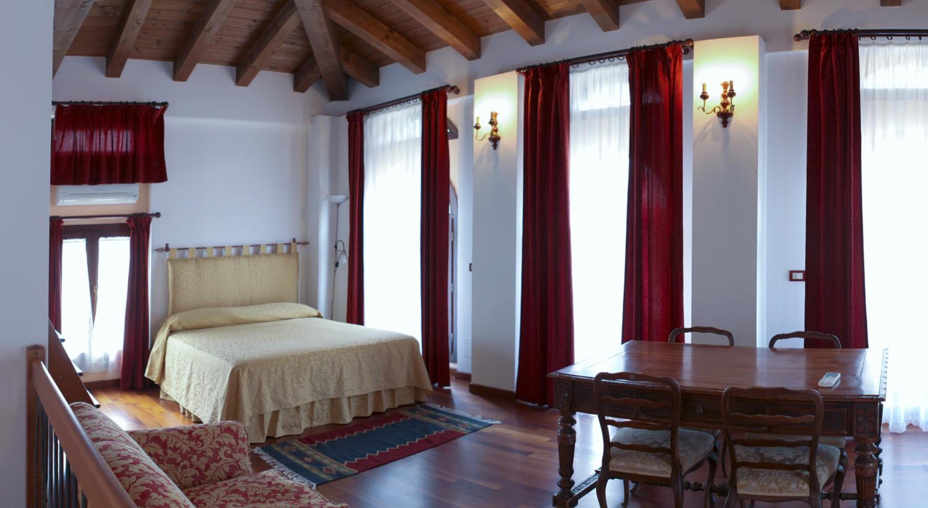 Suite photo 2
