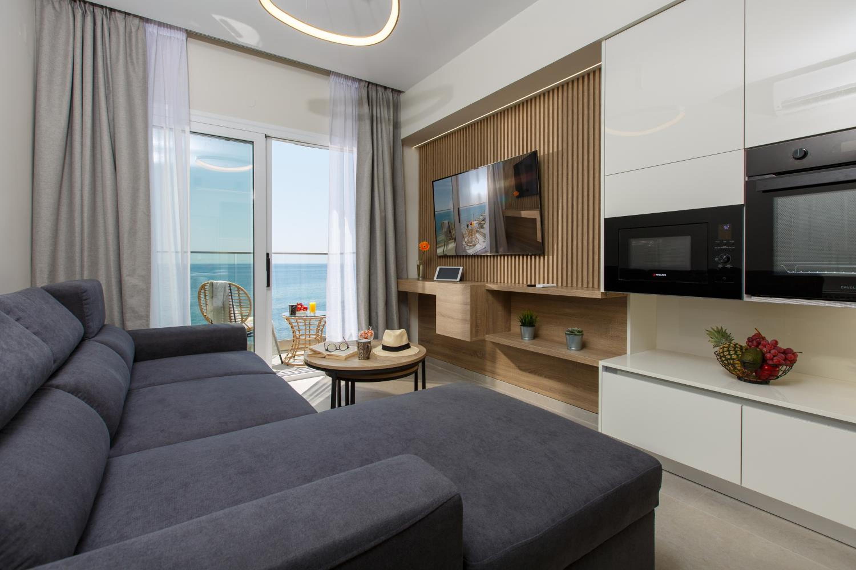 Villa - Beach Front