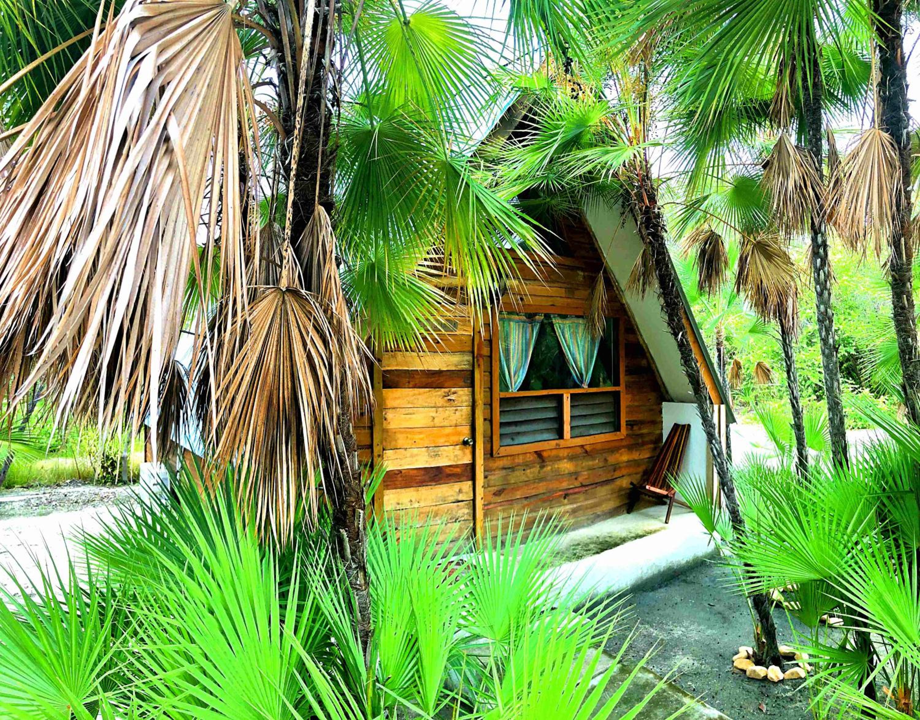 Bungalow with Garden View