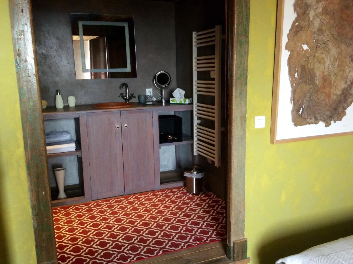 One-Bedroom Apartment (4 Adults) photo 3
