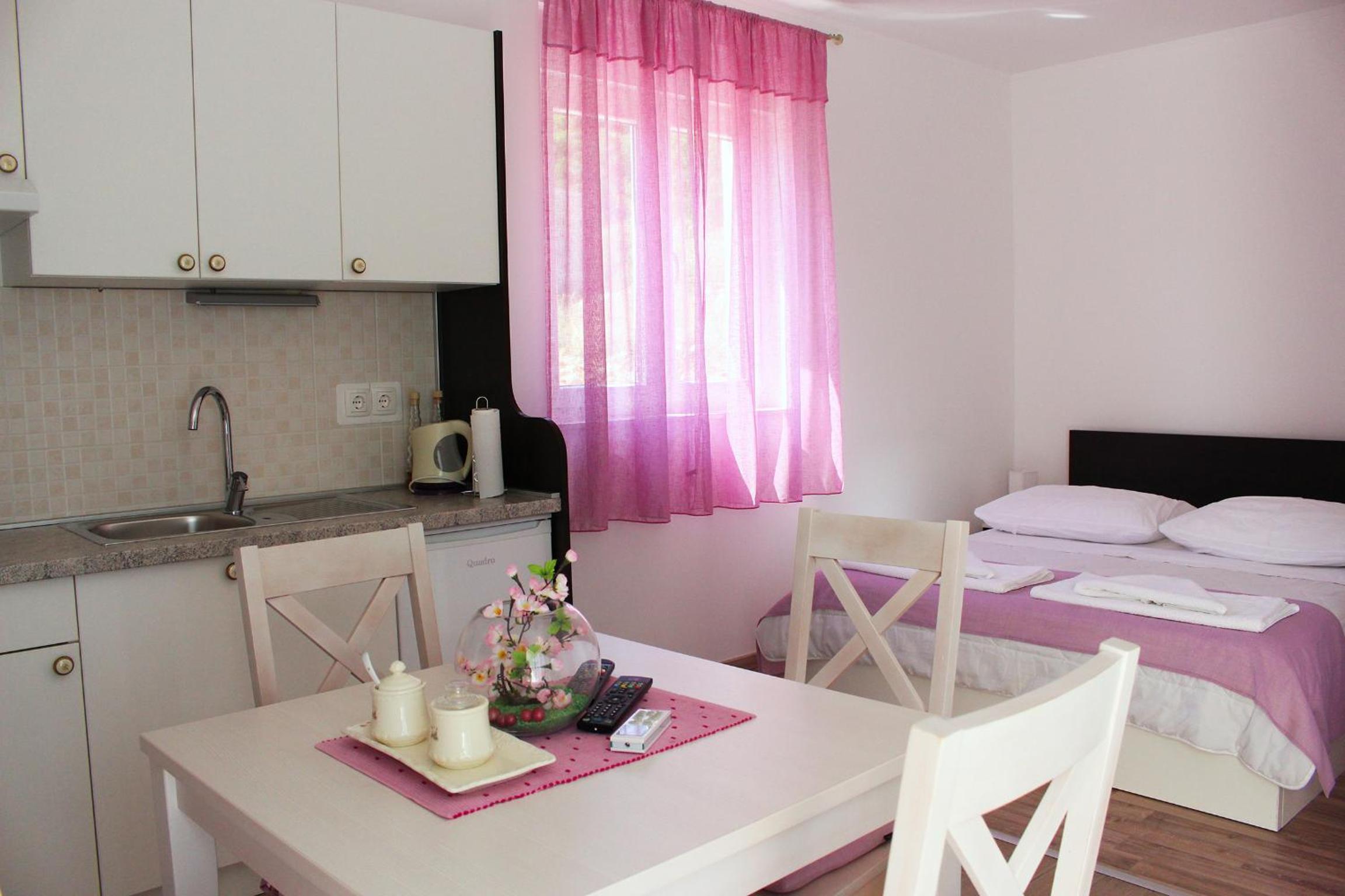 Studio with Terrace (2 Adults) - Photo 1