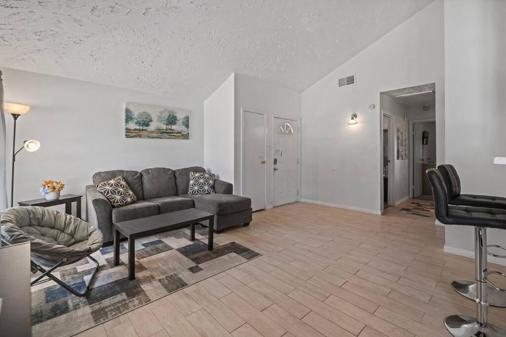 Two-Bedroom House photo 1