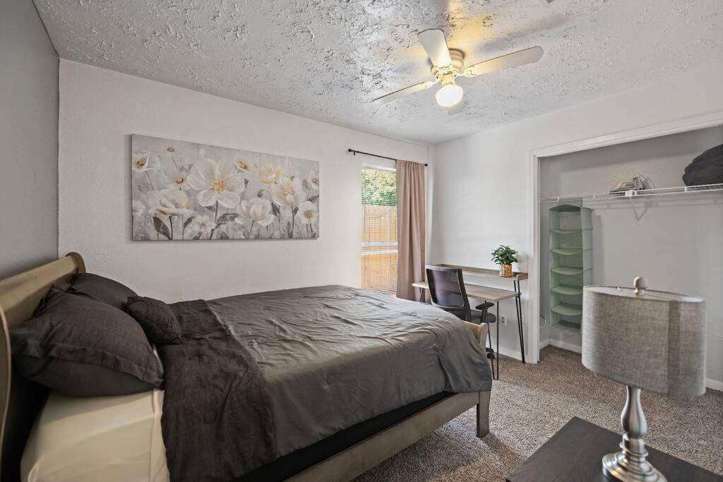 Two-Bedroom House photo 3