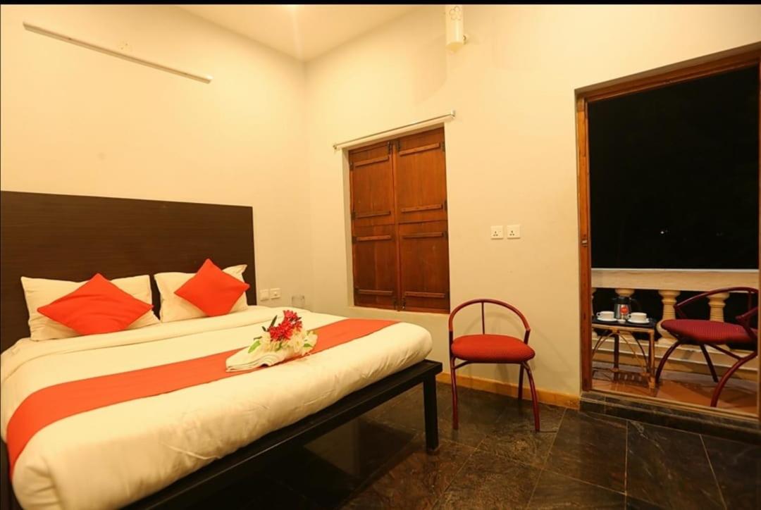 Double Room with Park View - Photo 1