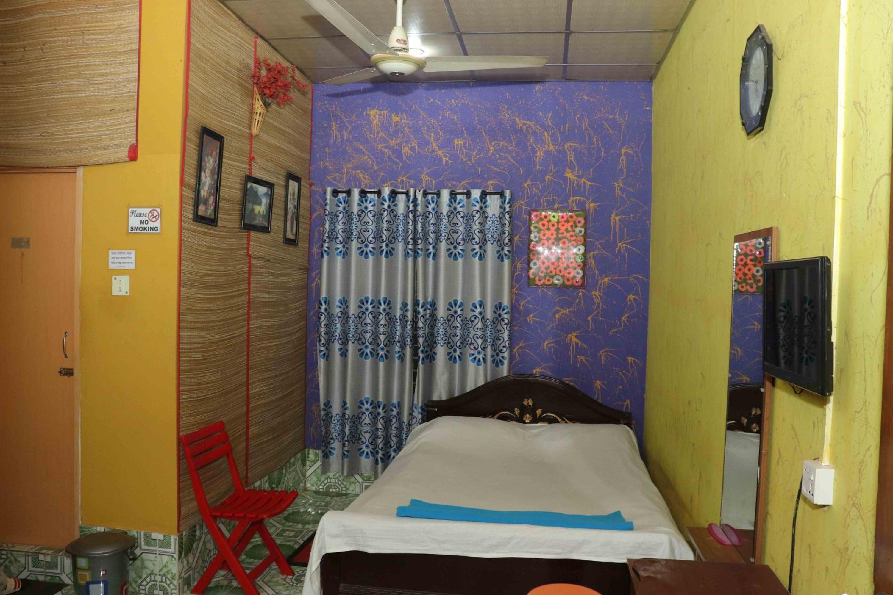 Double Room with Private Bathroom photo 3