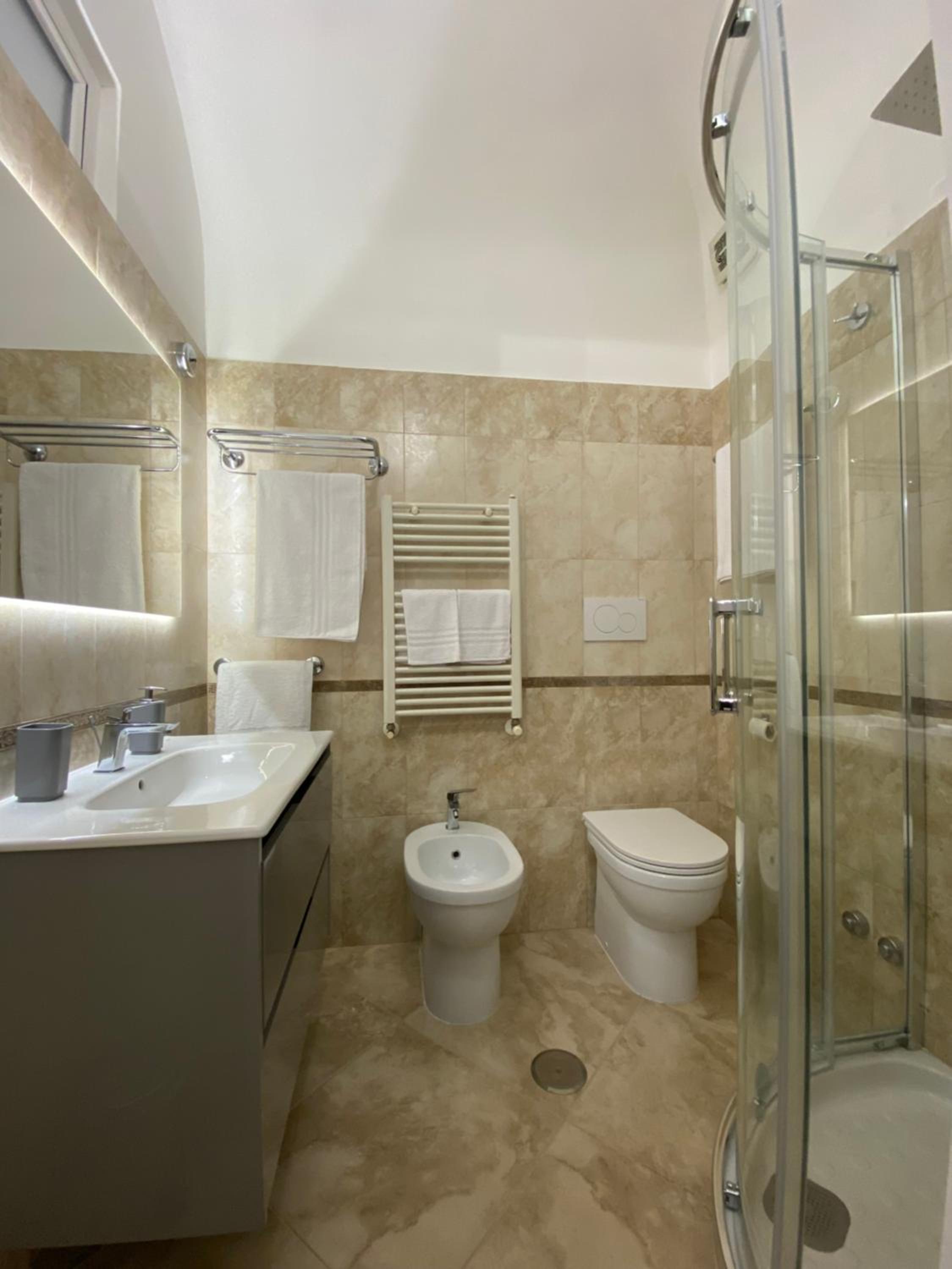 Small Double Room photo 2