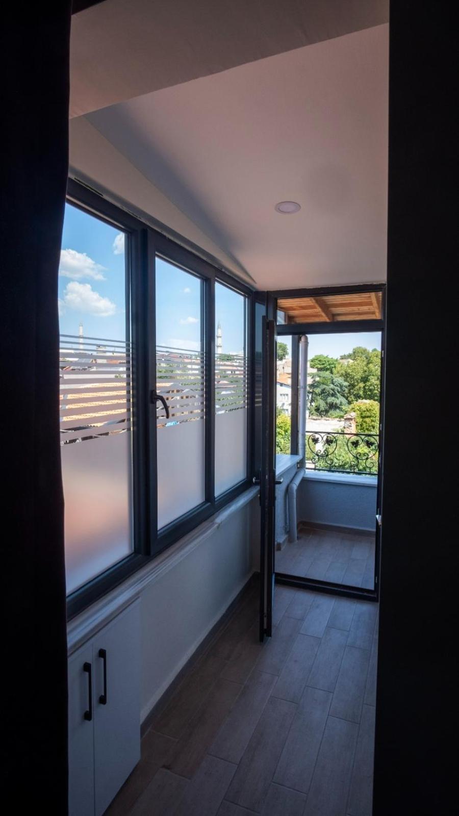 Double Room with Terrace - Photo 5