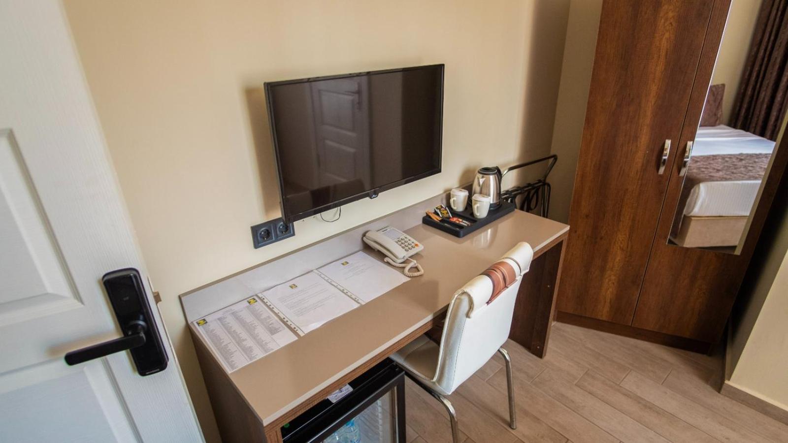Double Room - Photo 20
