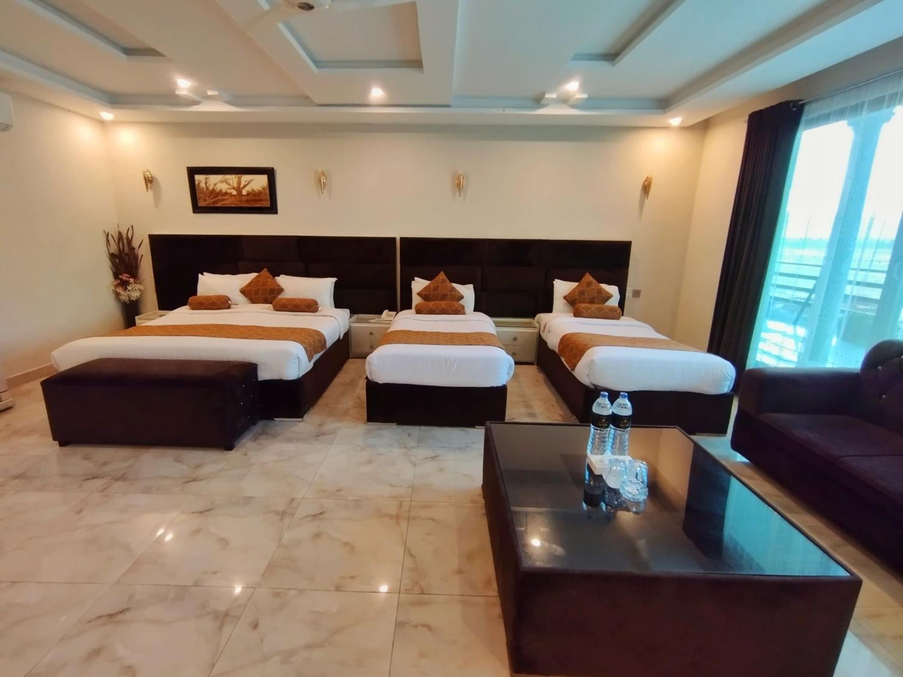 Family Suite - Photo 2
