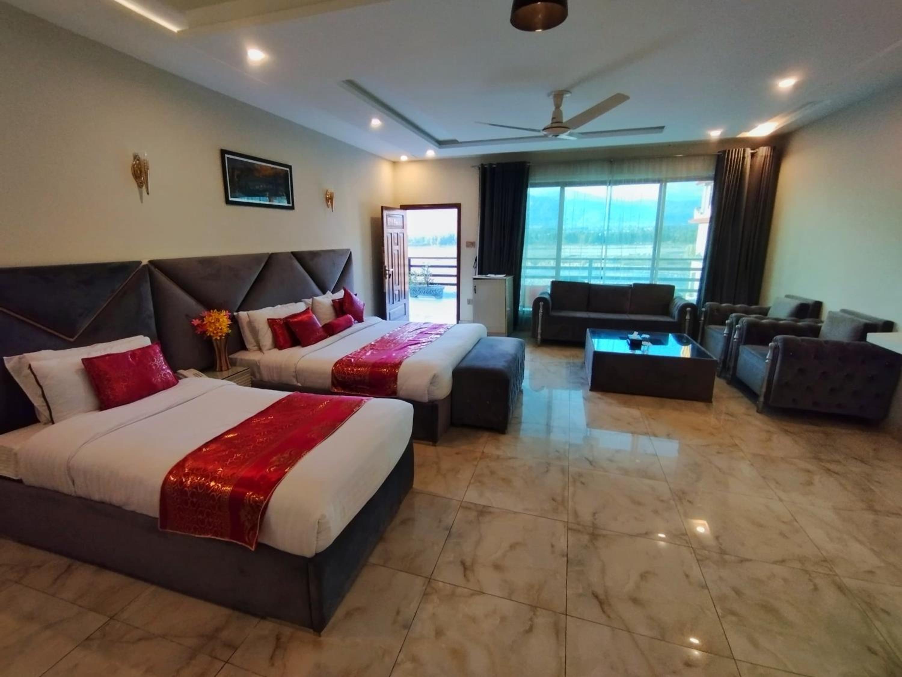 Family Suite - Photo 4