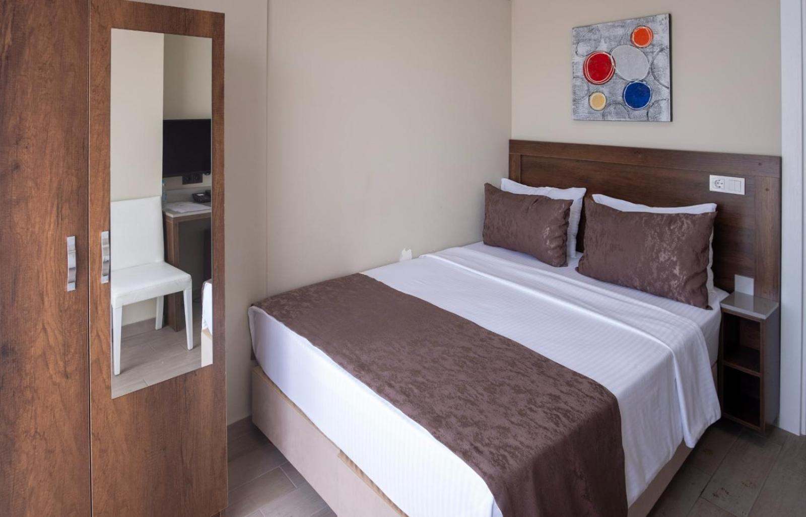 Double Room - Photo 4