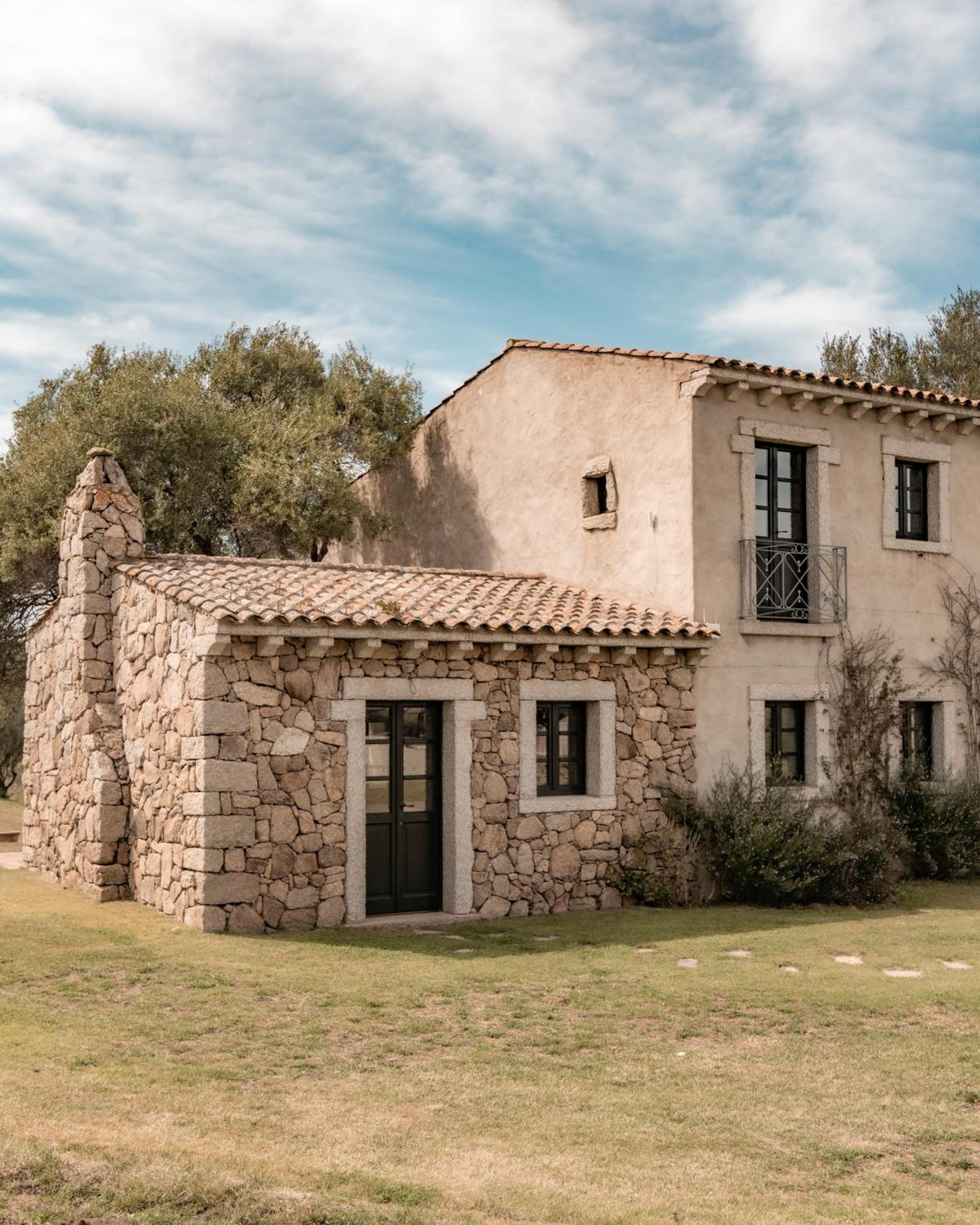 Villa - Photo 2