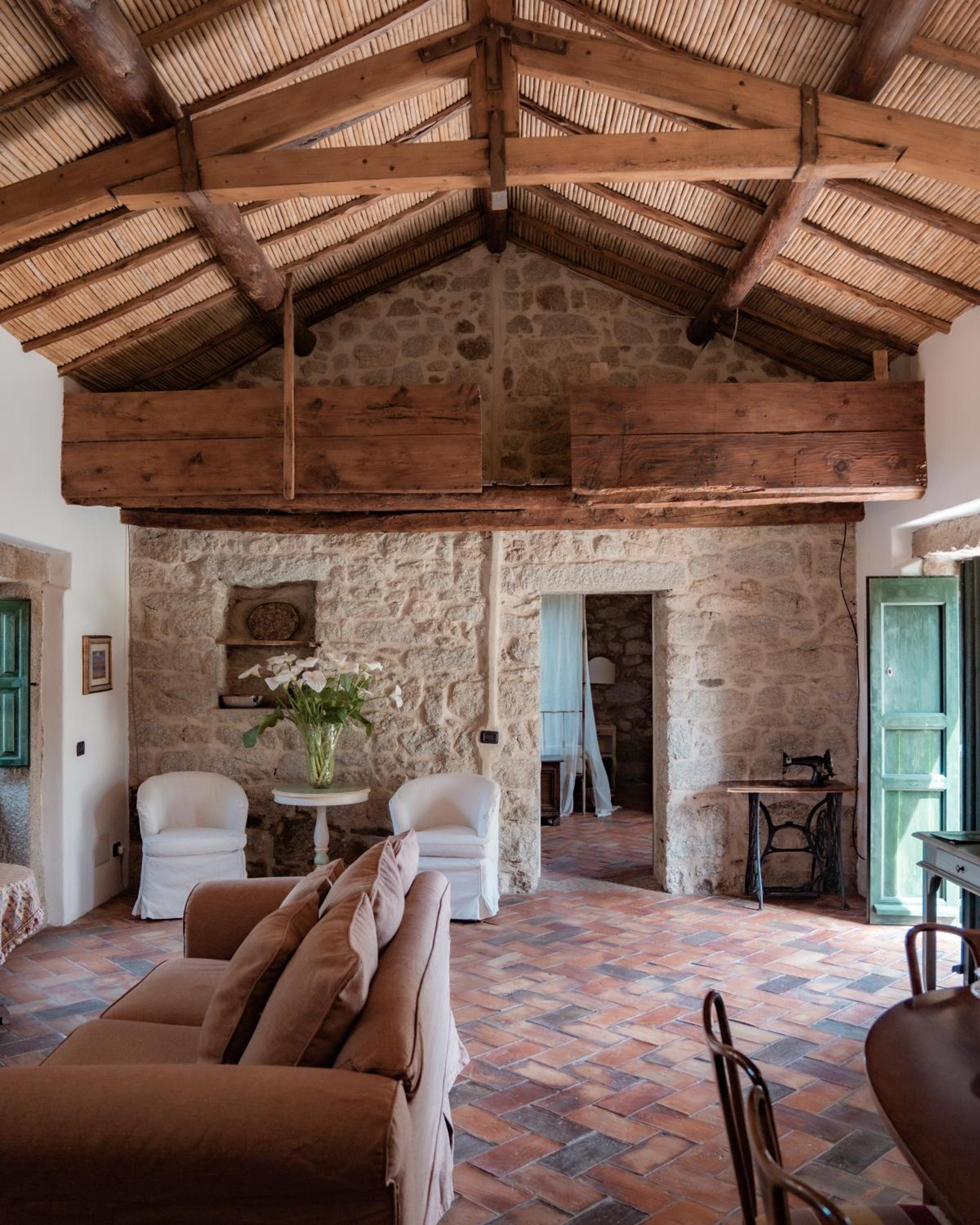 Villa with Private Pool - Photo 1