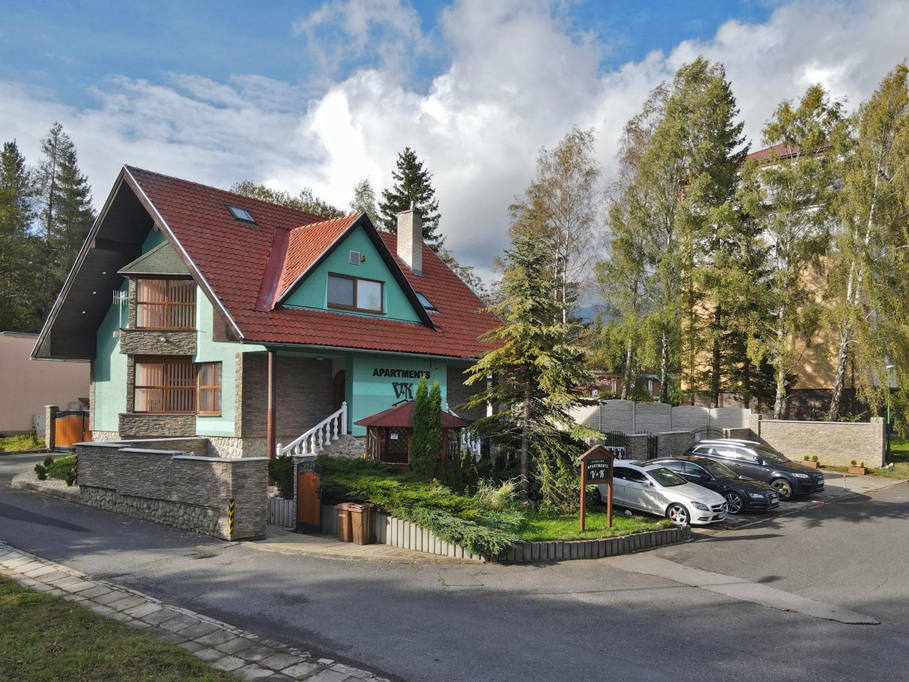 Apartment with Mountain View photo 2