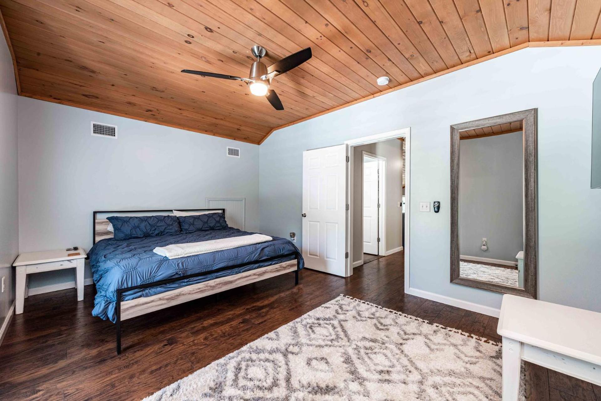 Three-Bedroom House photo 1