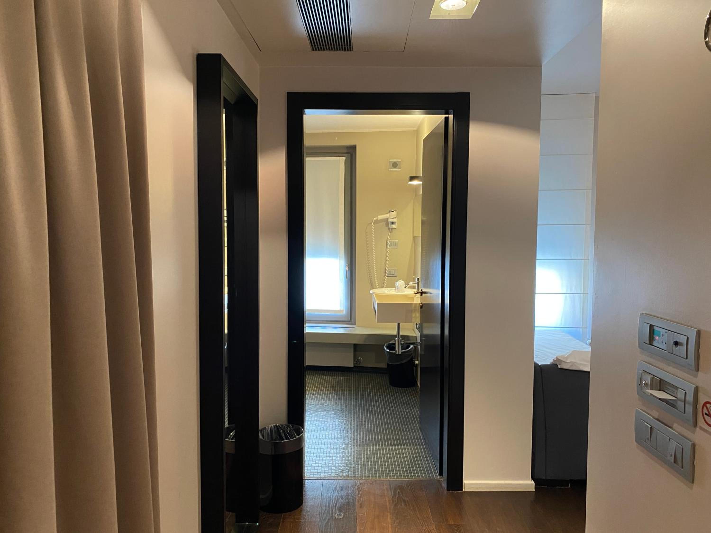 Superior Double Room - Photo 4