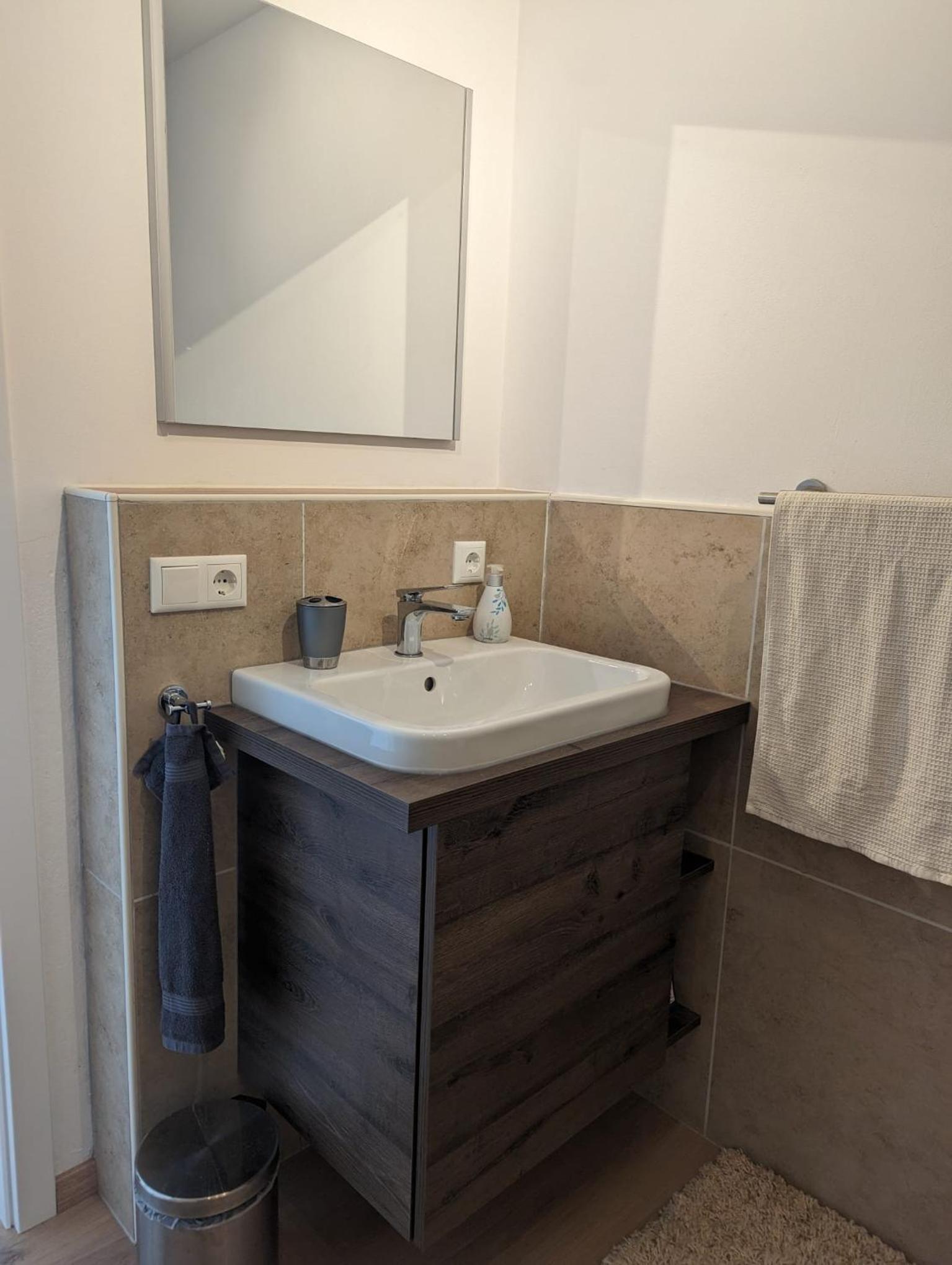 One-Bedroom Apartment photo 3