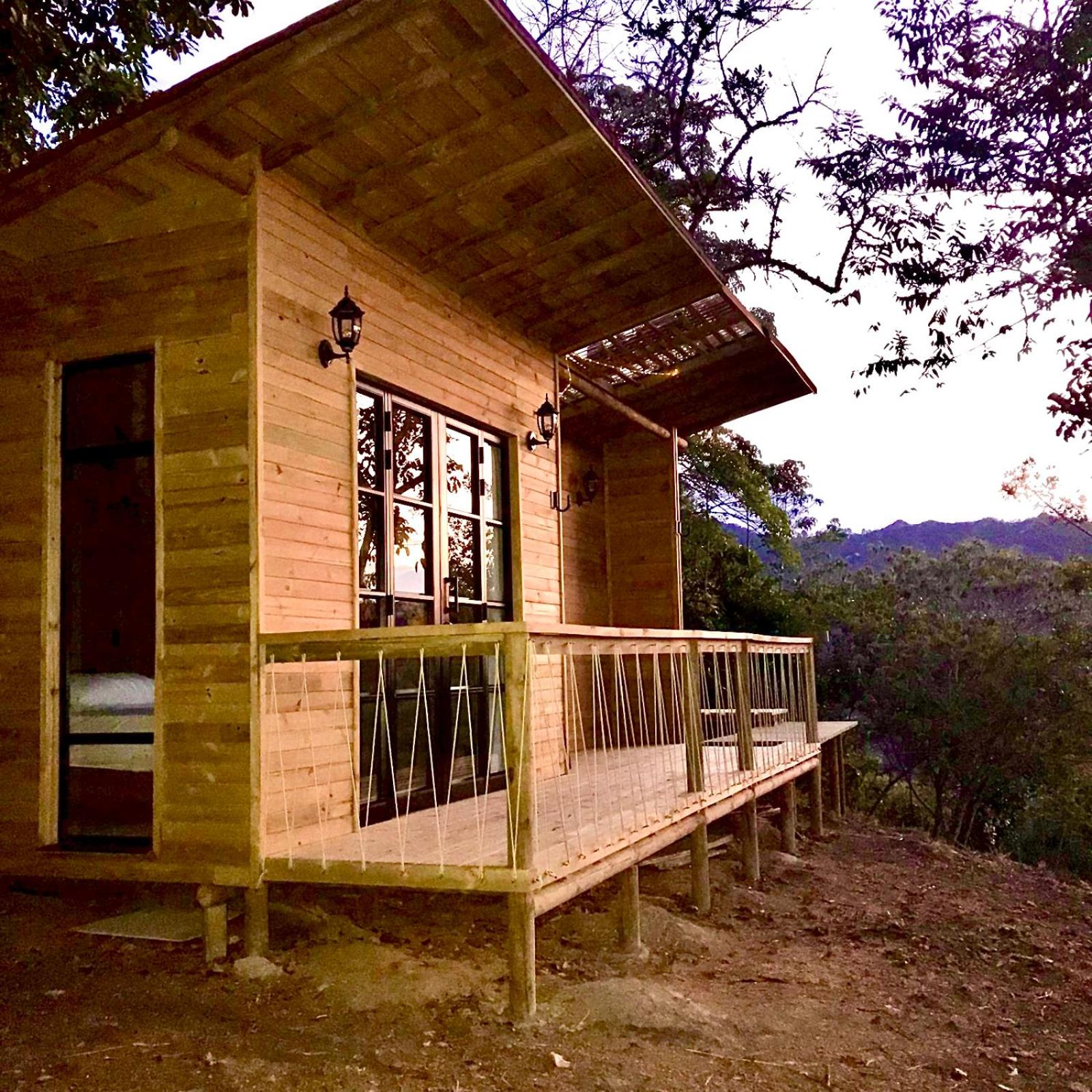 Deluxe Double or Twin Room with Balcony photo 2