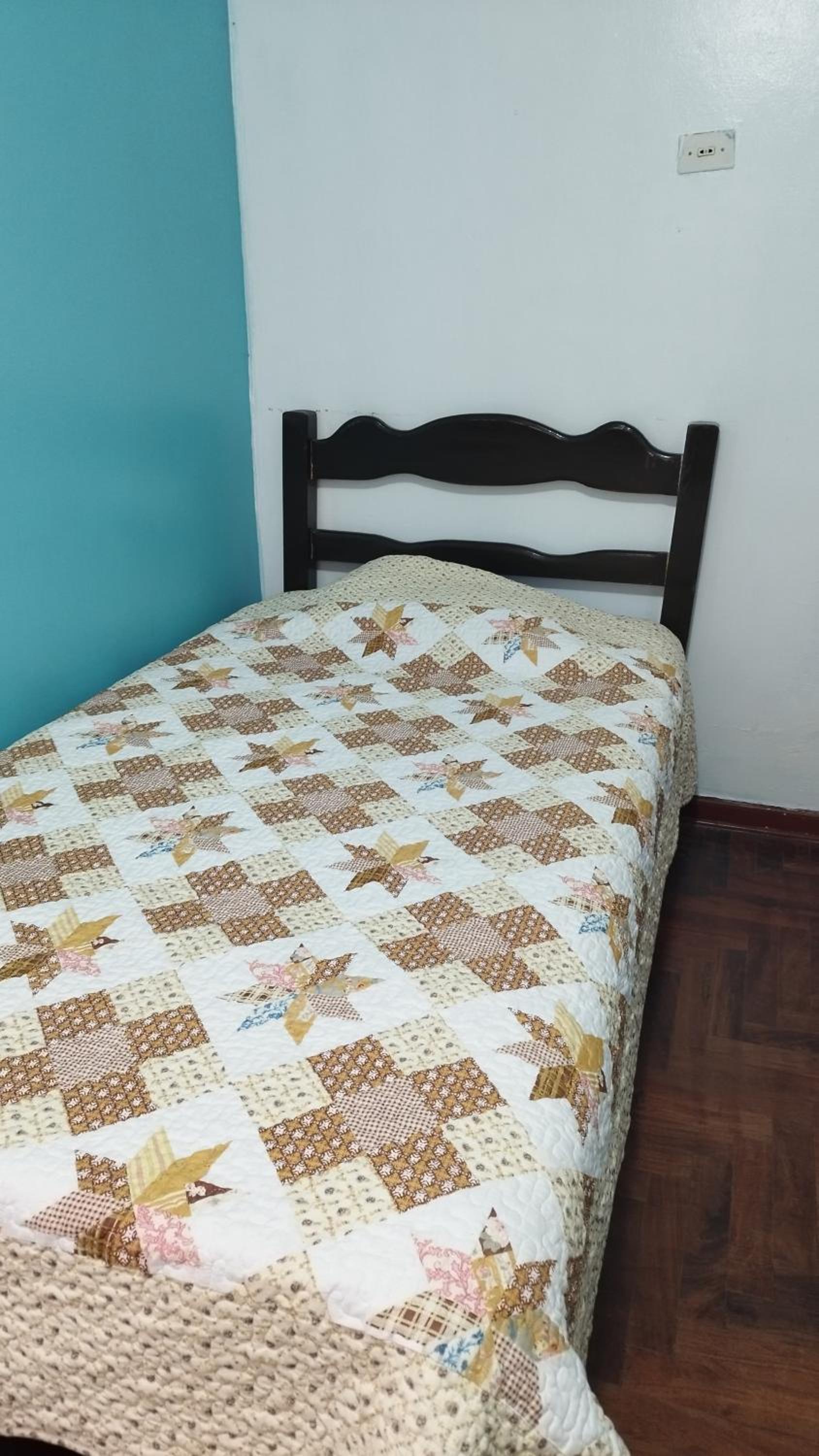 Standard Single Room with Shared Bathroom photo 2