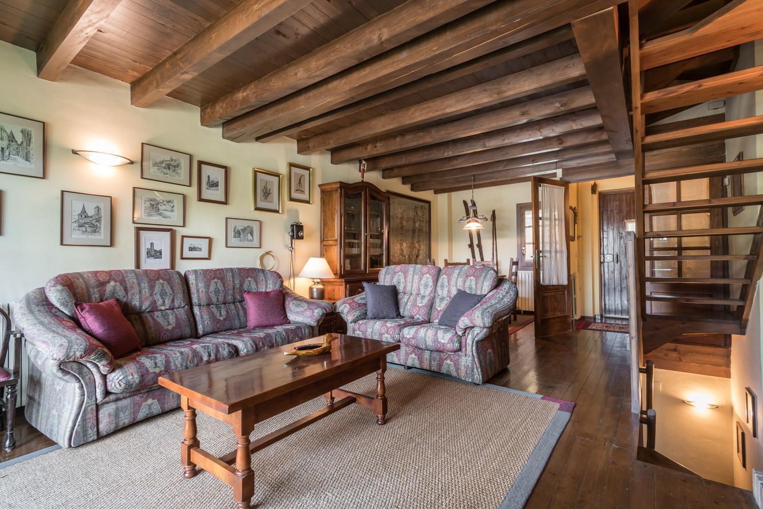 Casa de cinco habitaciones