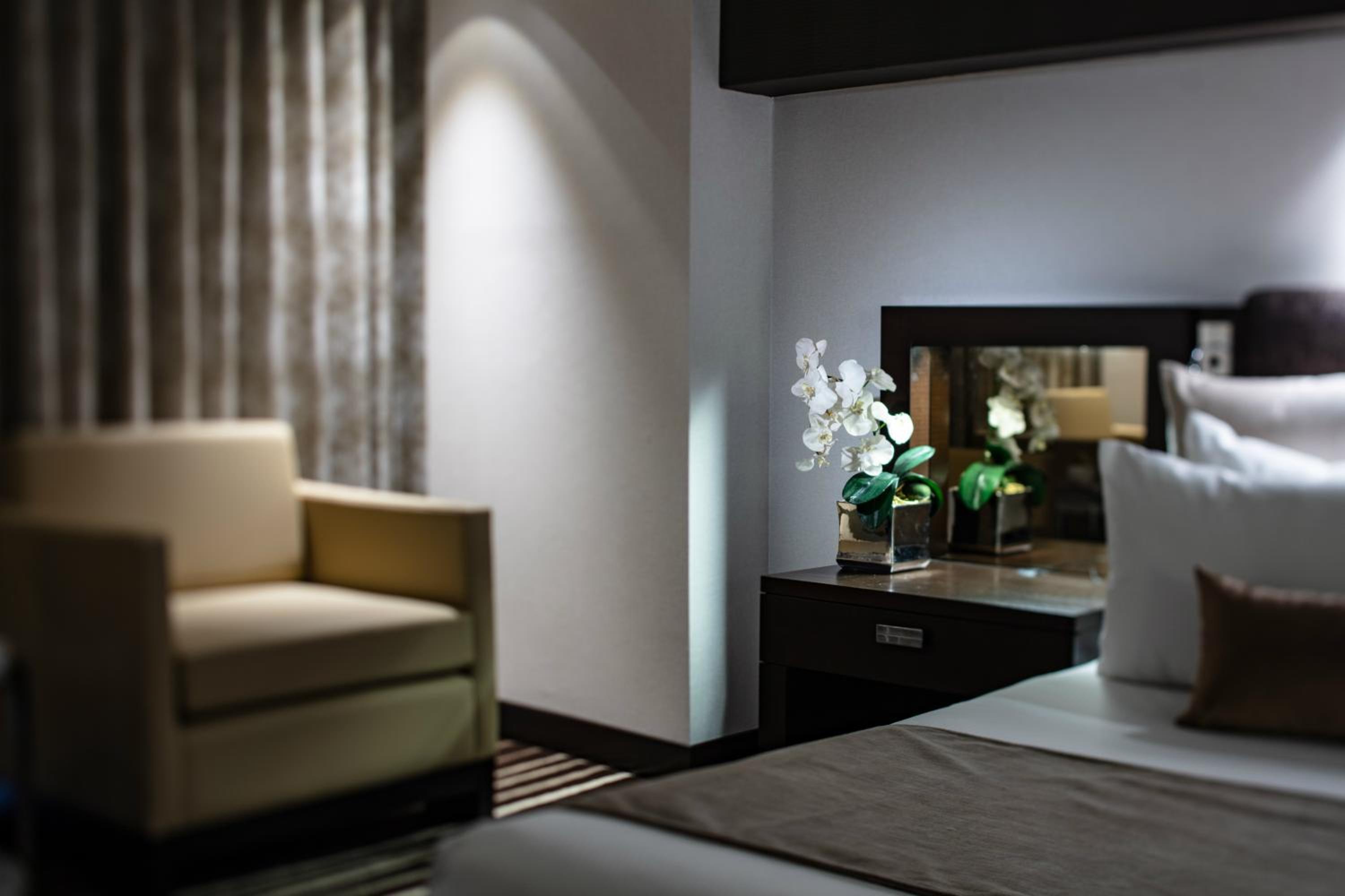 Luxury Room - Bed Type Assigned at Check-In - Photo 3