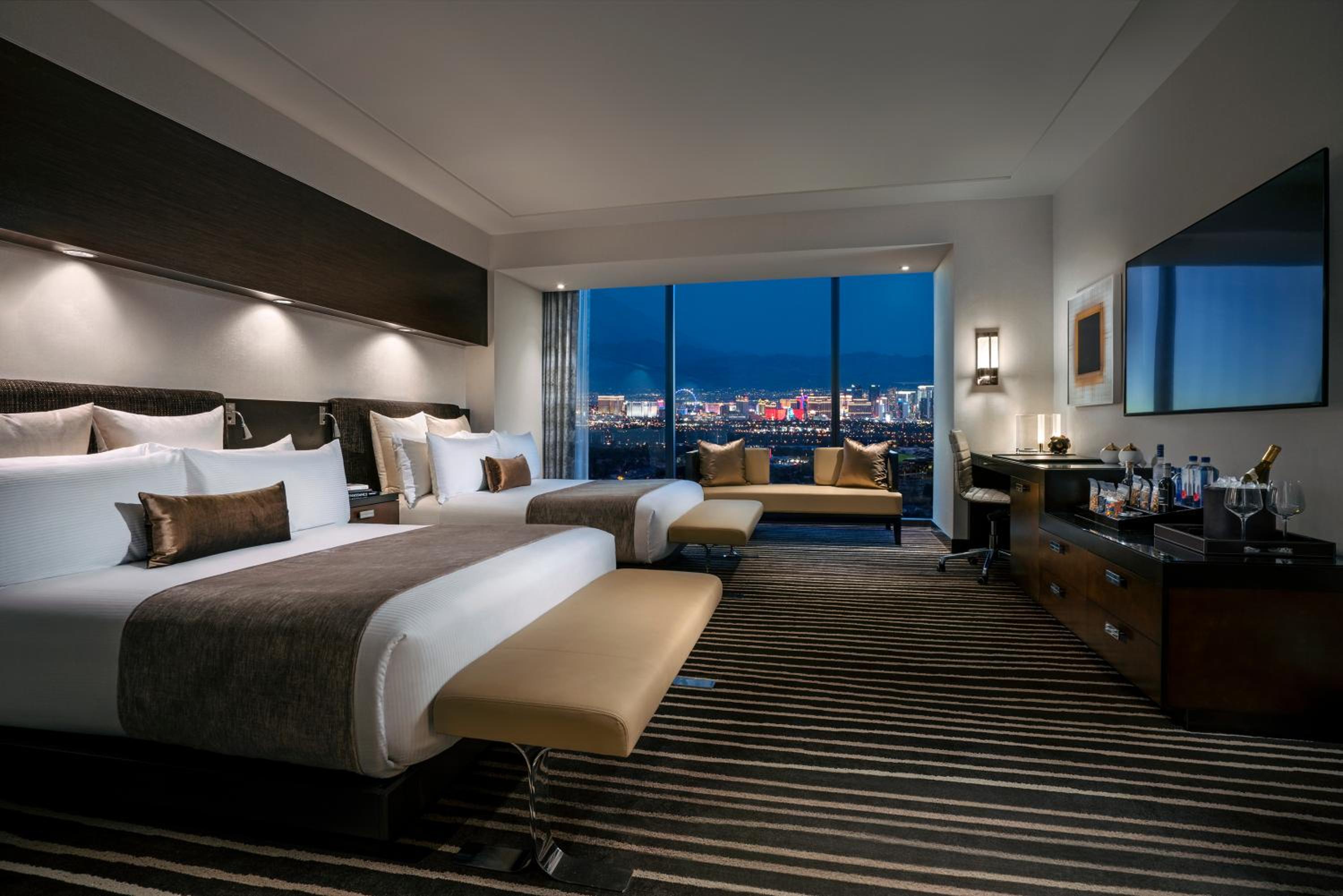 Luxury Room - City View Two Queen