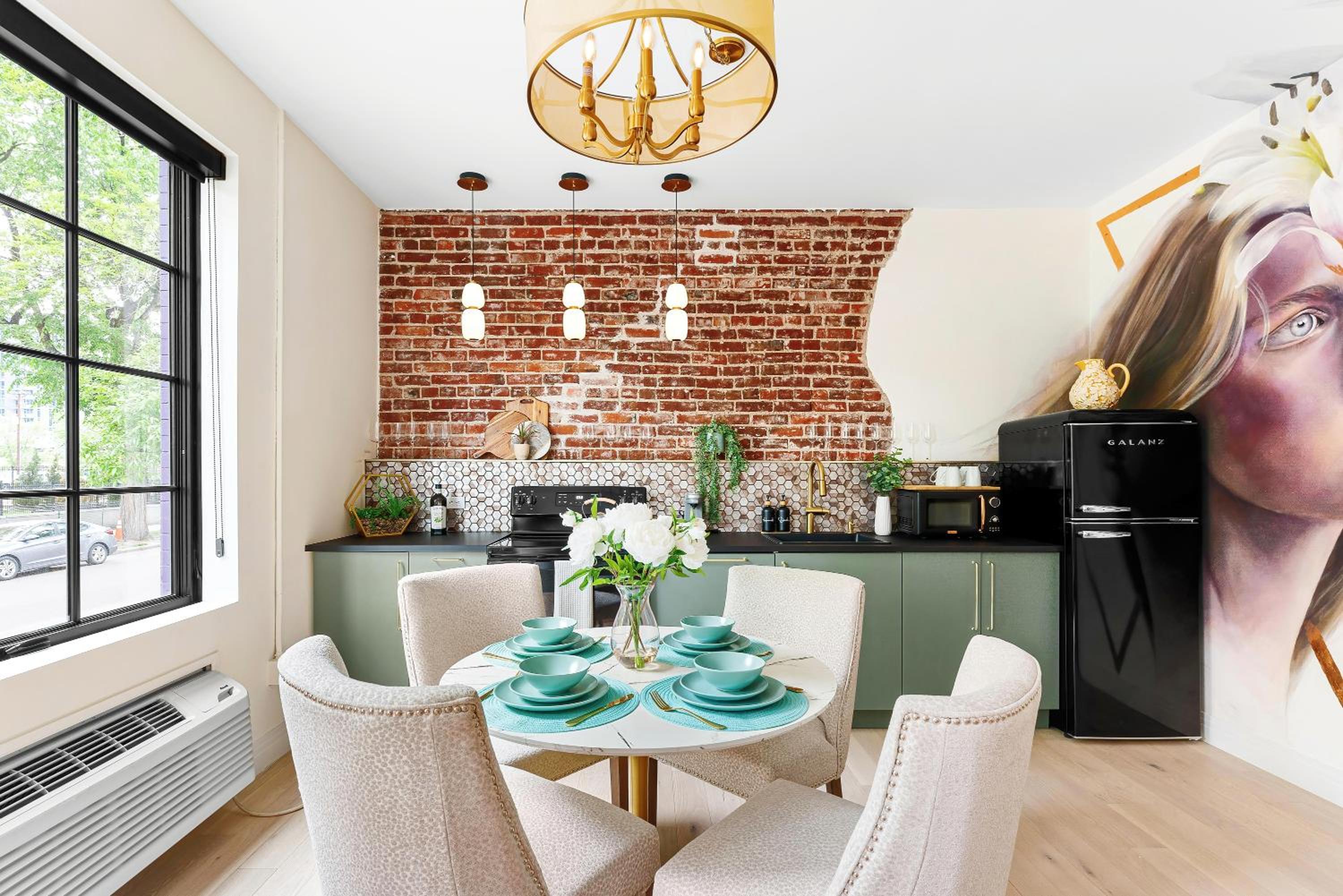 Marissa Napoleano Suite 112 - Photo 5