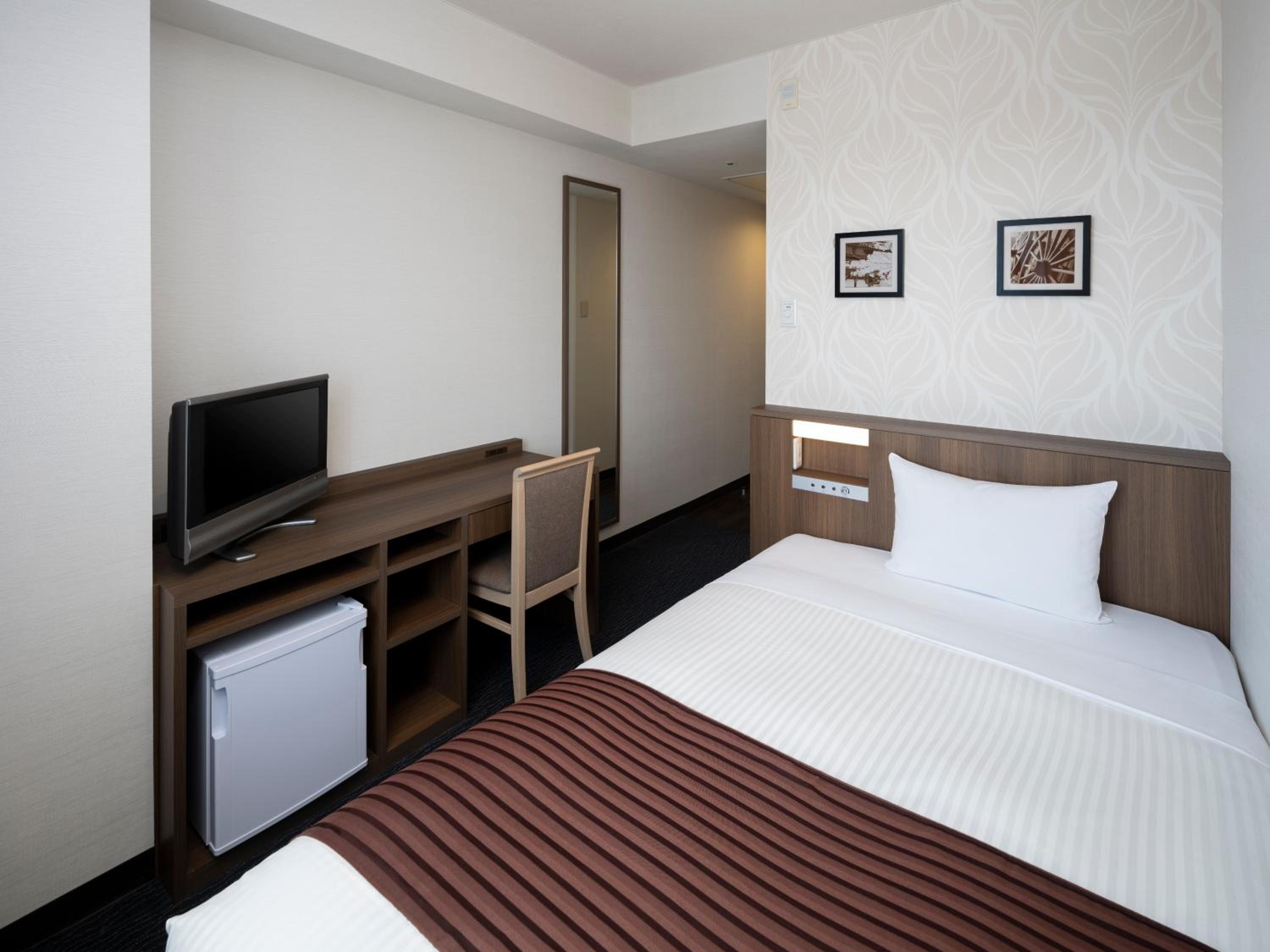 Standard Single Room - Non-Smoking photo 1