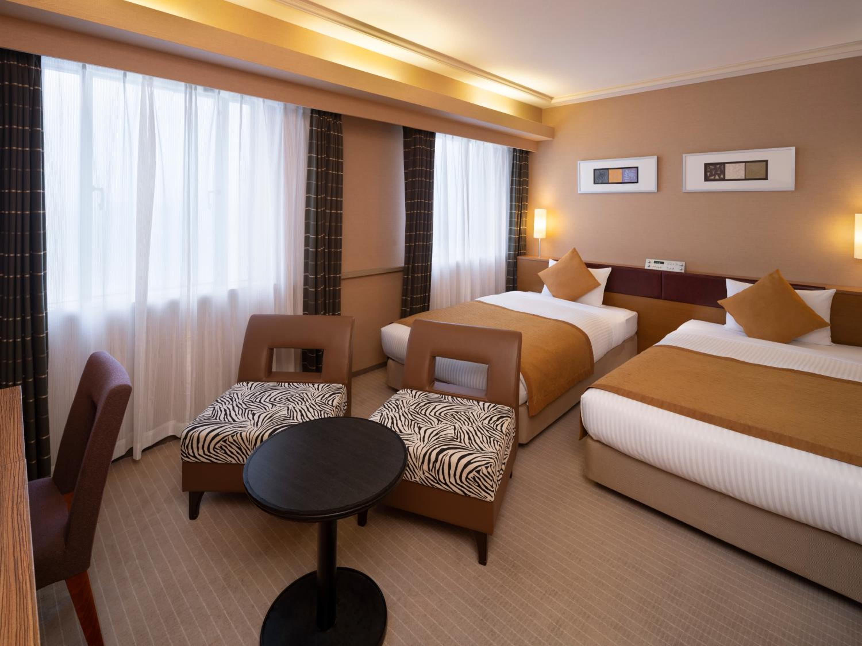 Deluxe Twin Room - Non-Smoking photo 2