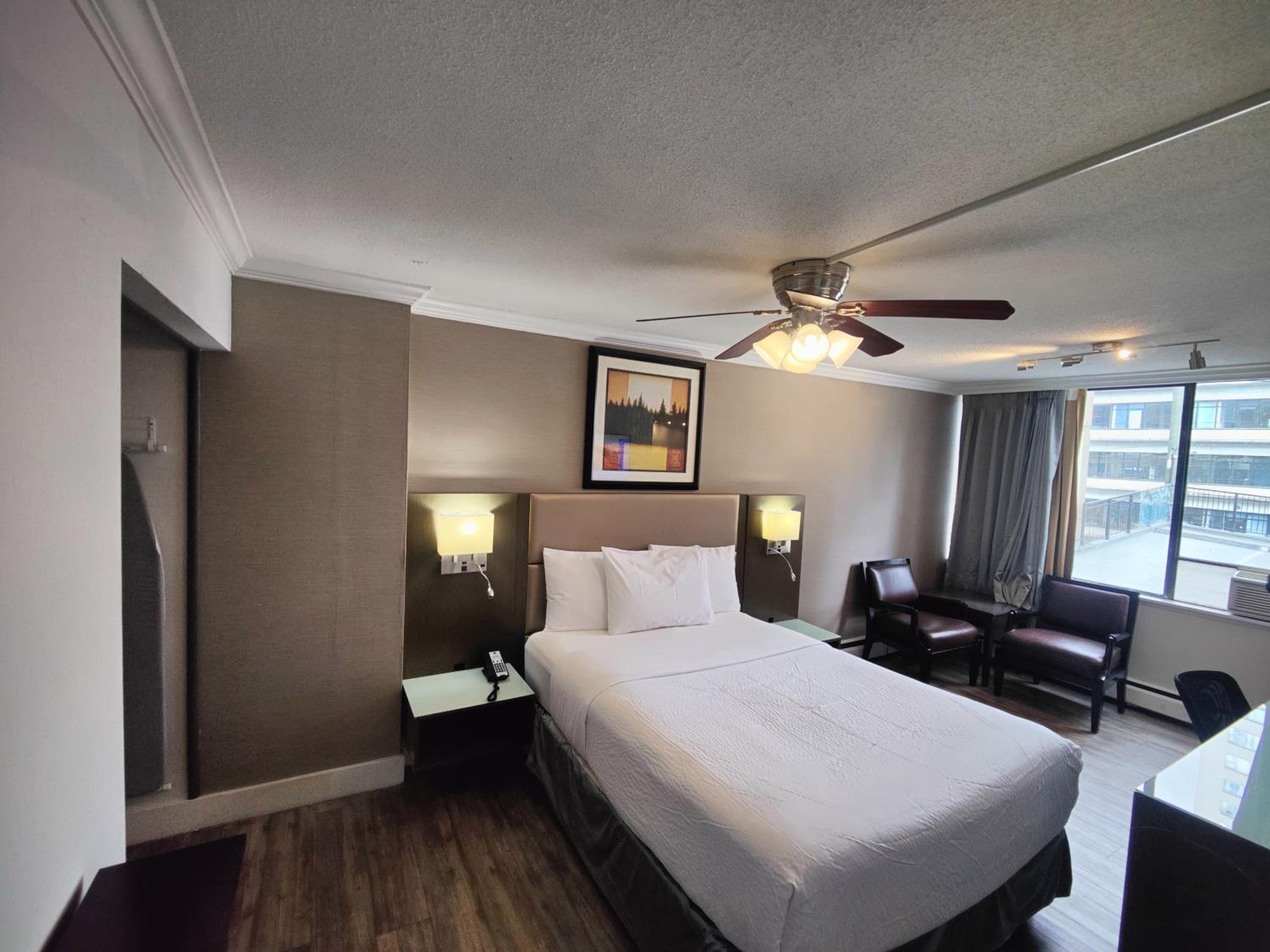 Queen Room - Photo 1
