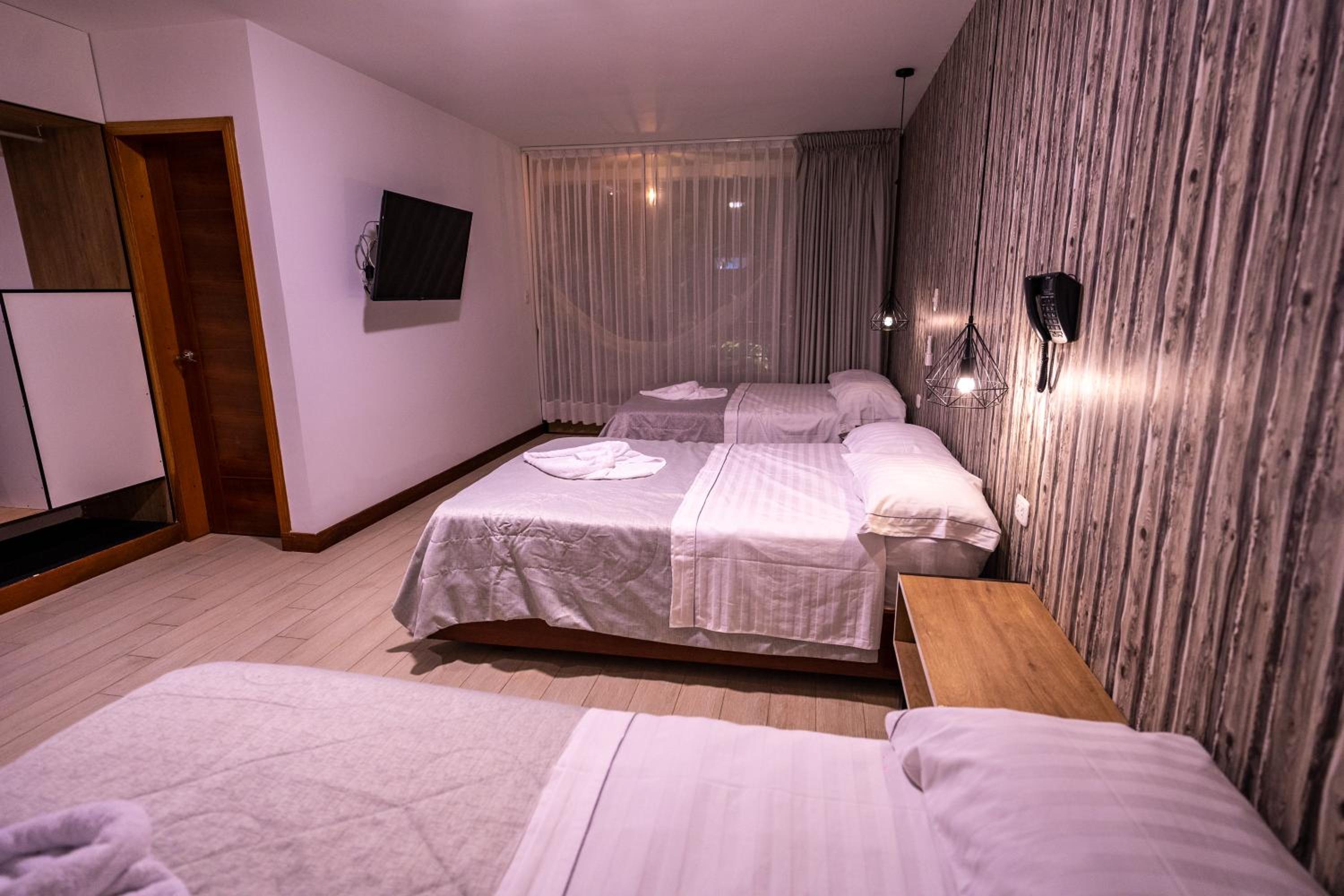 Triple Room with Terrace photo 1