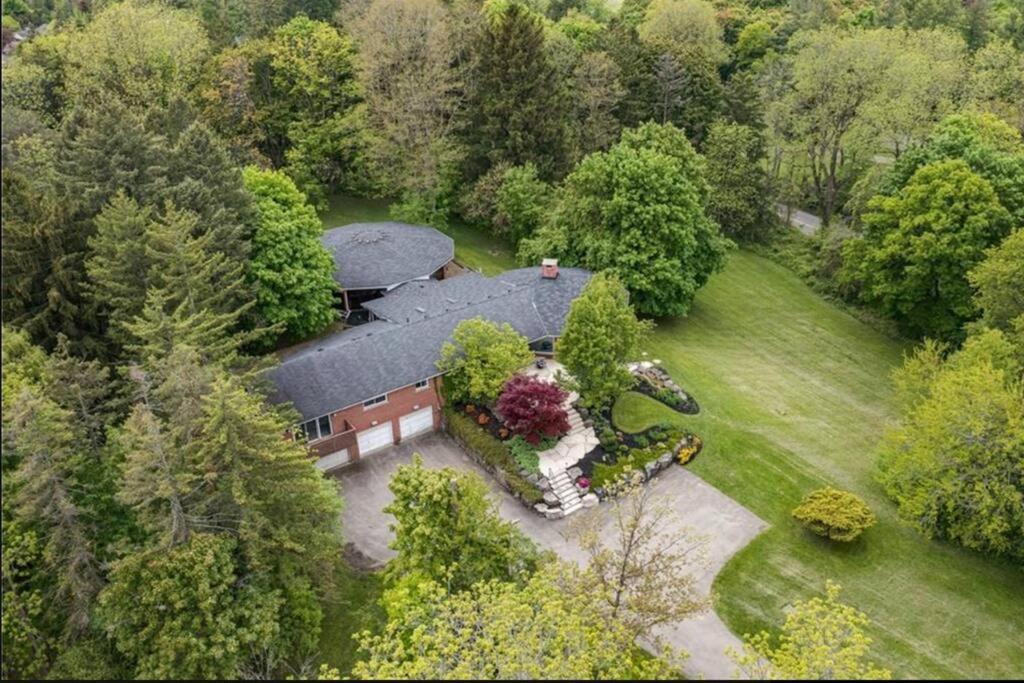 Four-Bedroom House photo 1