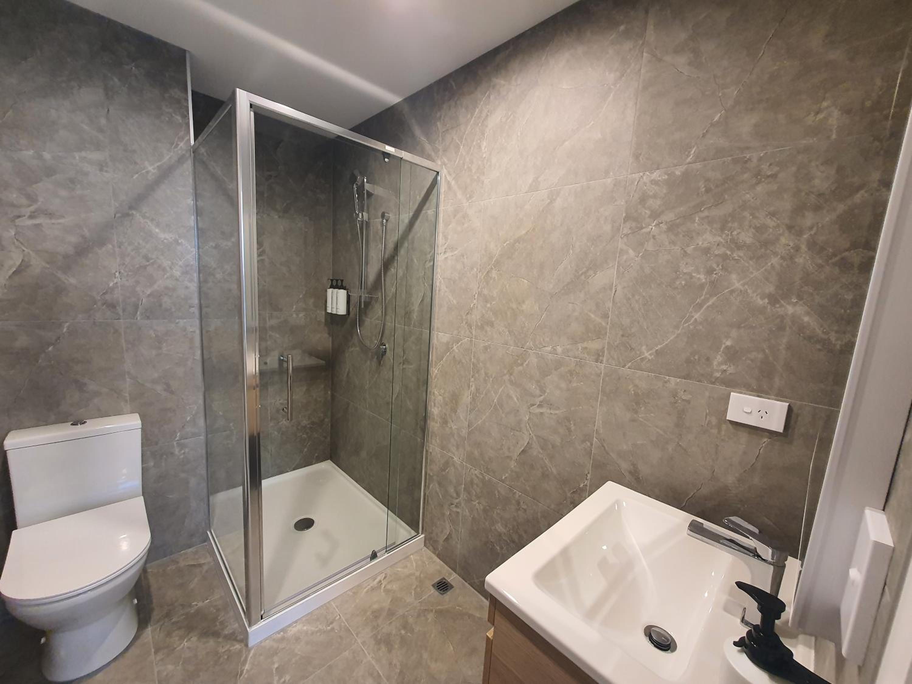 Two-Bedroom Apartment - Photo 6