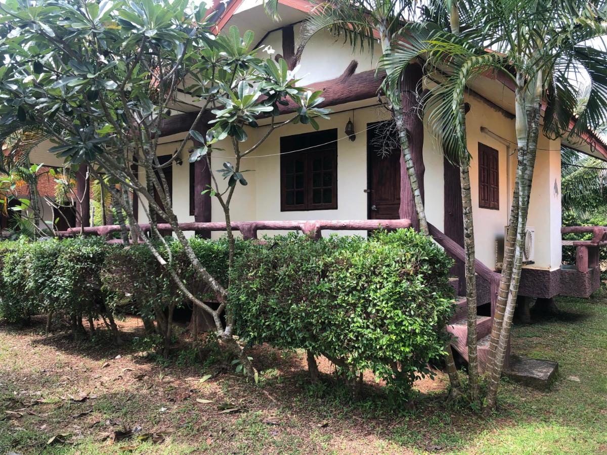 Bungalow photo 1