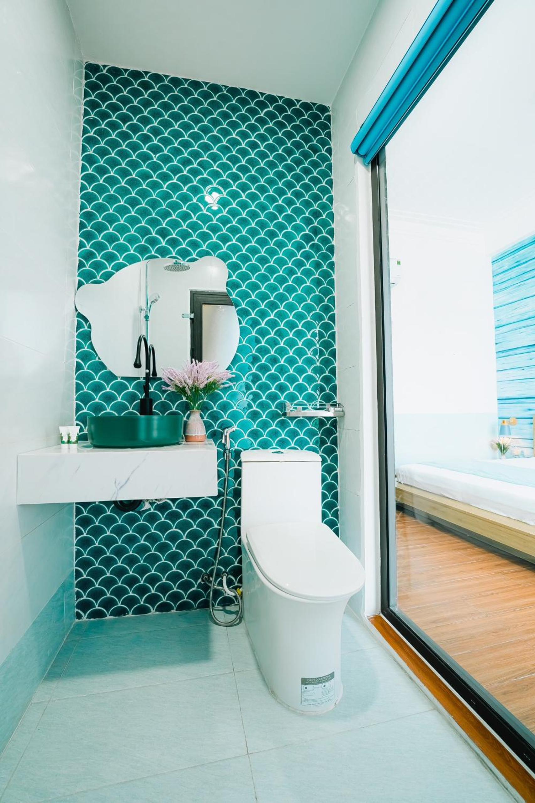 King Room with Balcony - Photo 2