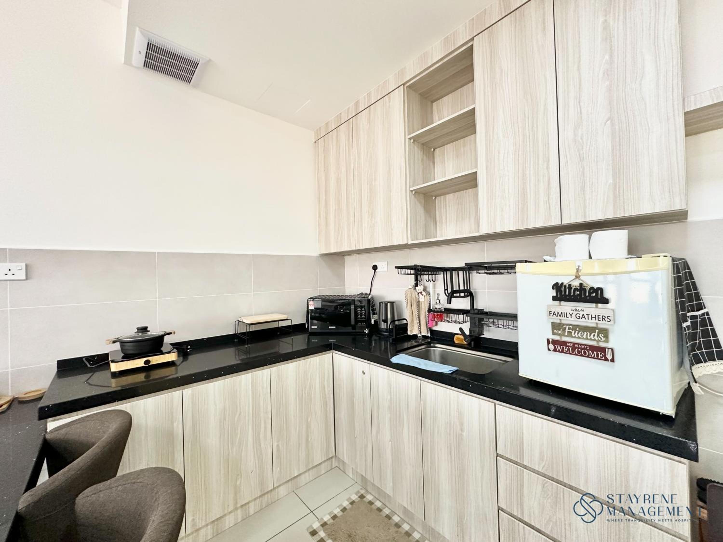 One-Bedroom Apartment - Photo 5