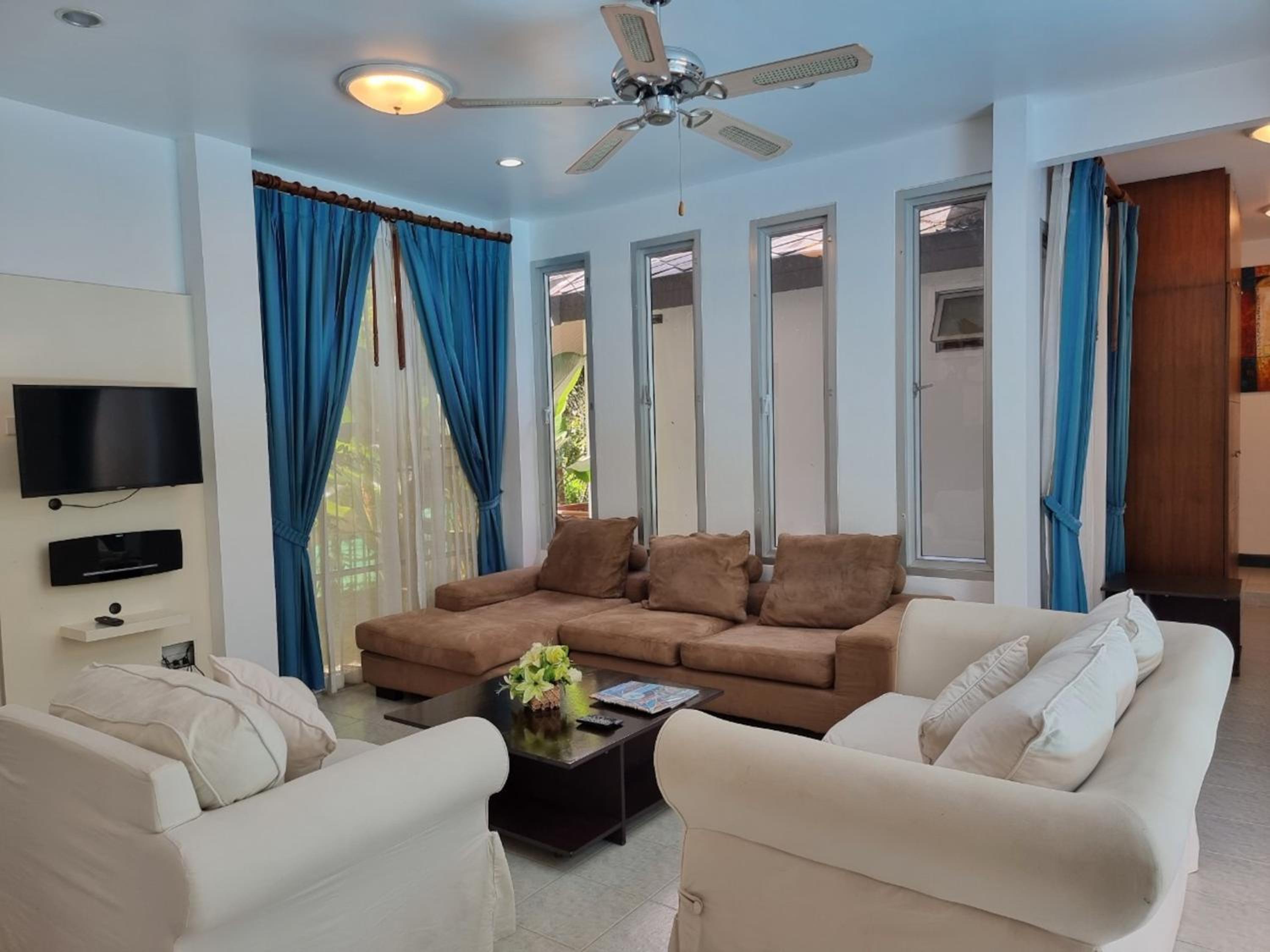 Three-Bedroom House photo 1