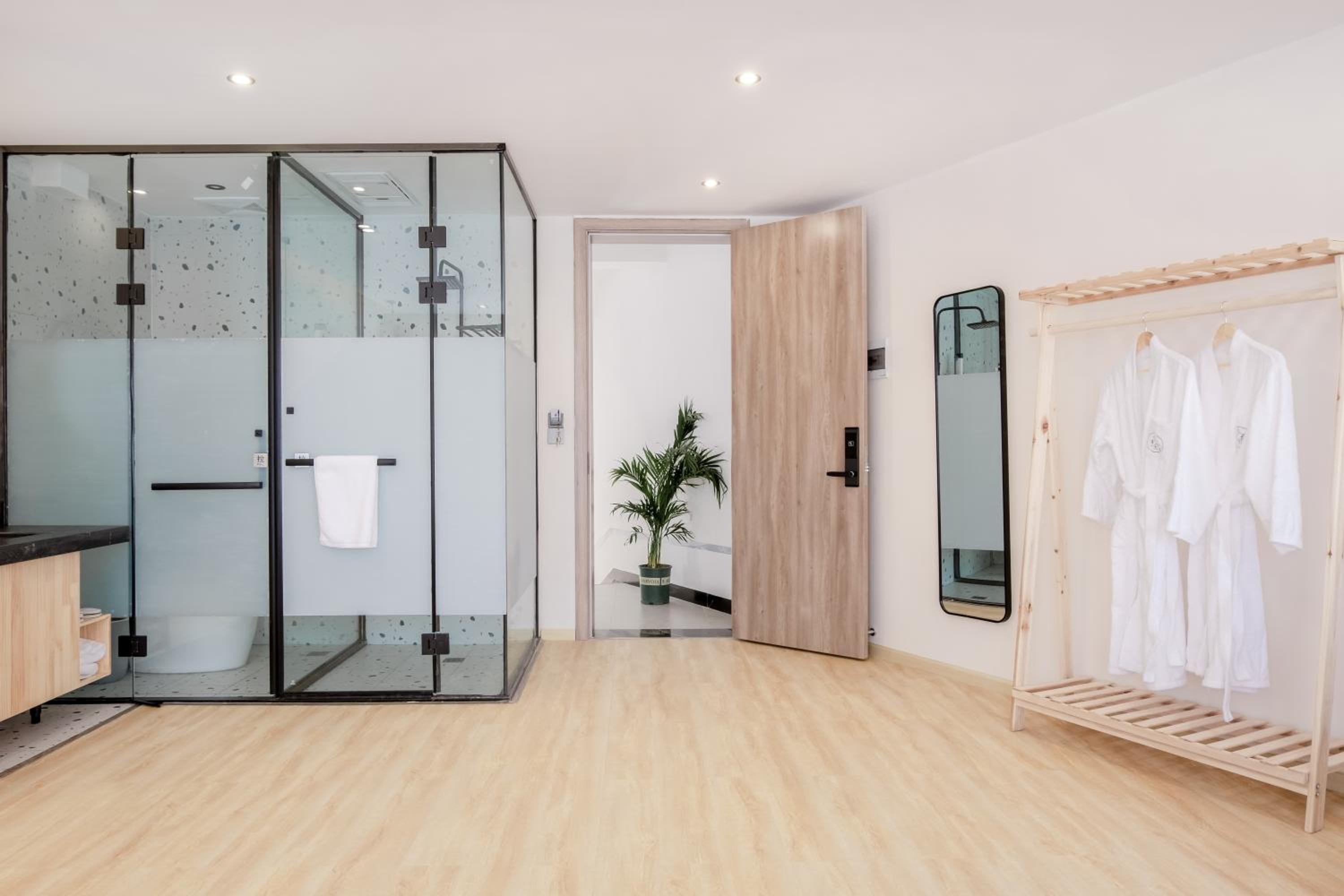 Deluxe Double Room with Bath