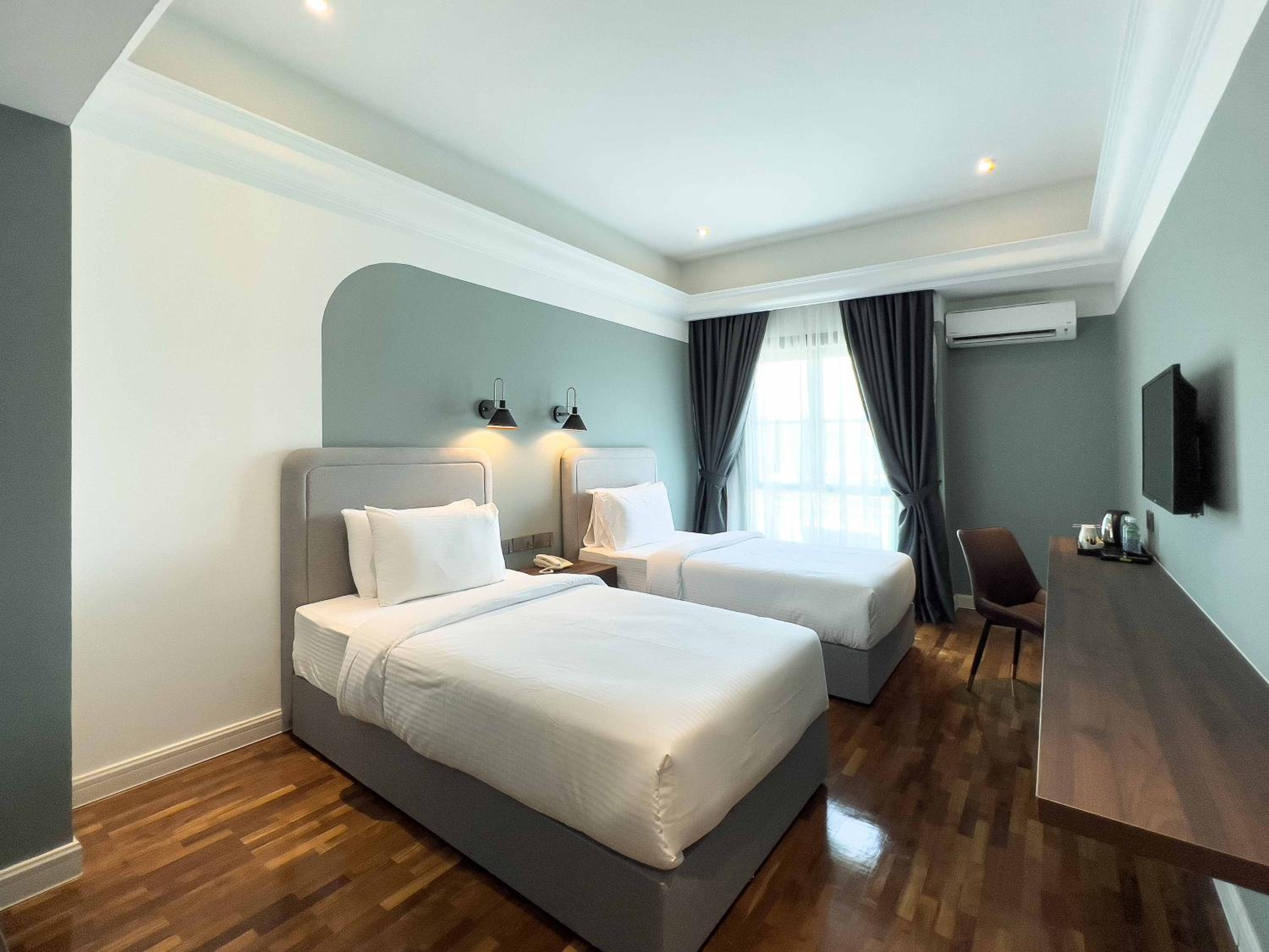 Superior Twin Room