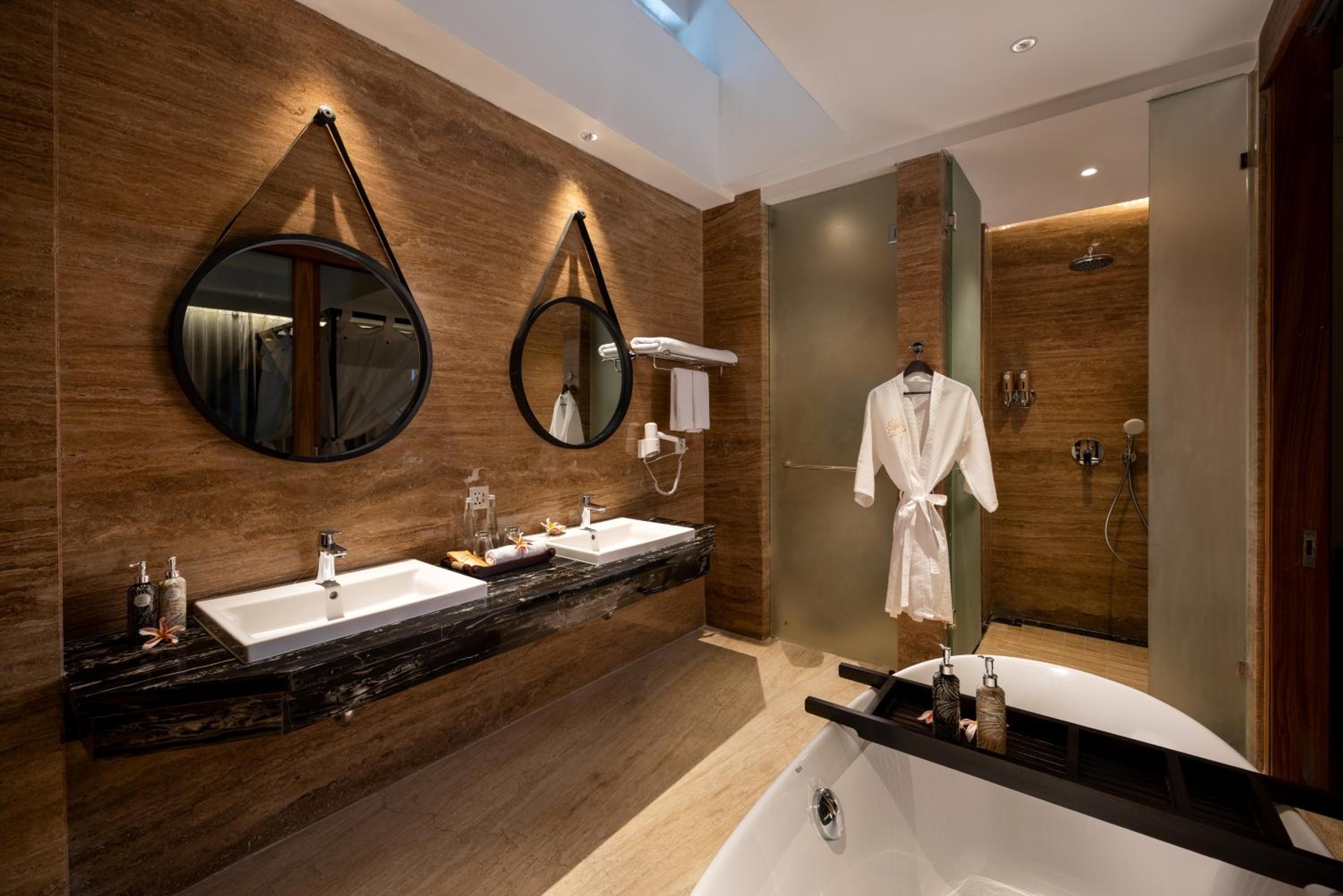 Suite with Private Pool - Photo 6