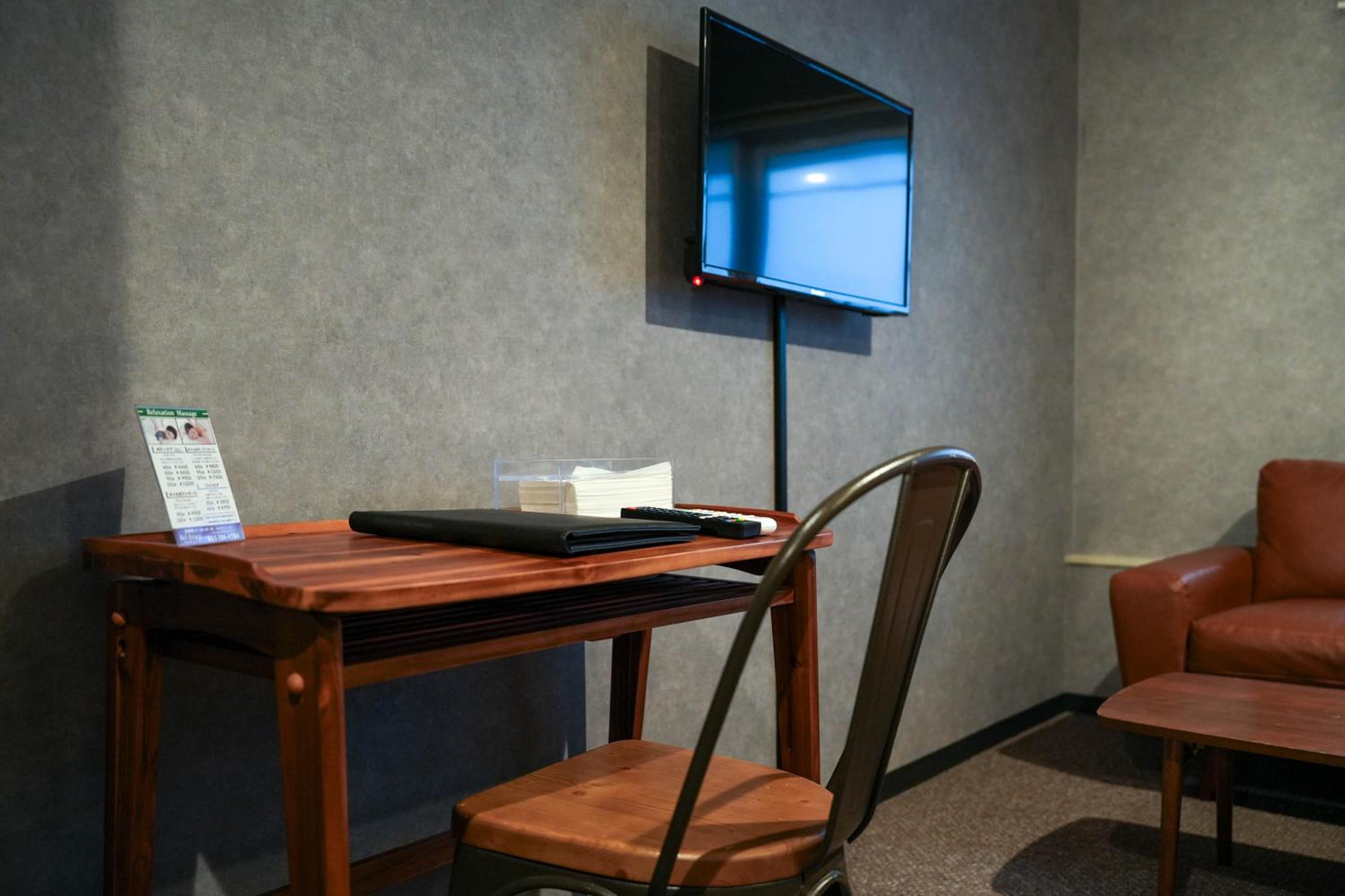 Deluxe Family Room - Photo 9