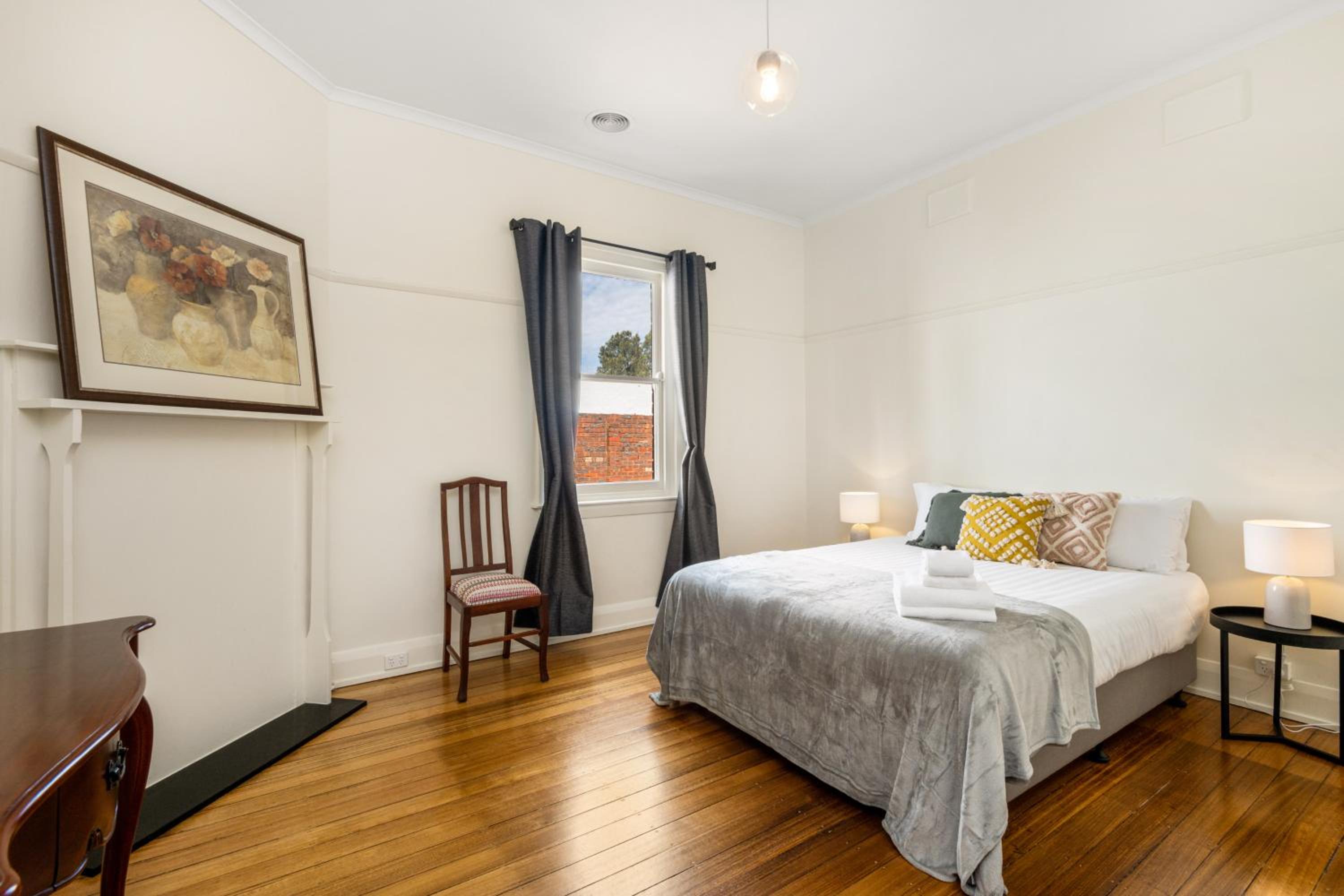 Four-Bedroom House photo 3